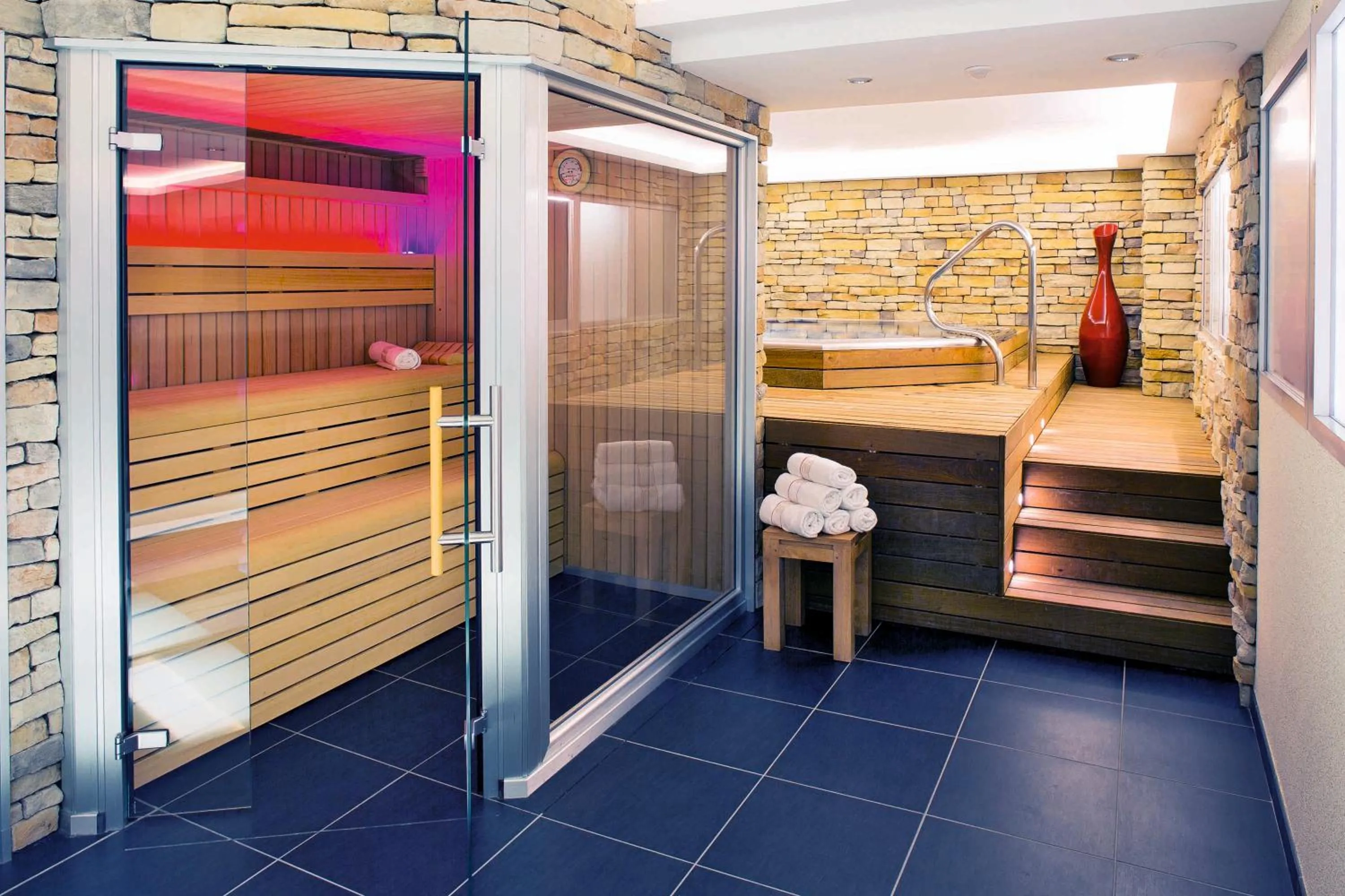 Sauna in Hotel Du Commerce Spa