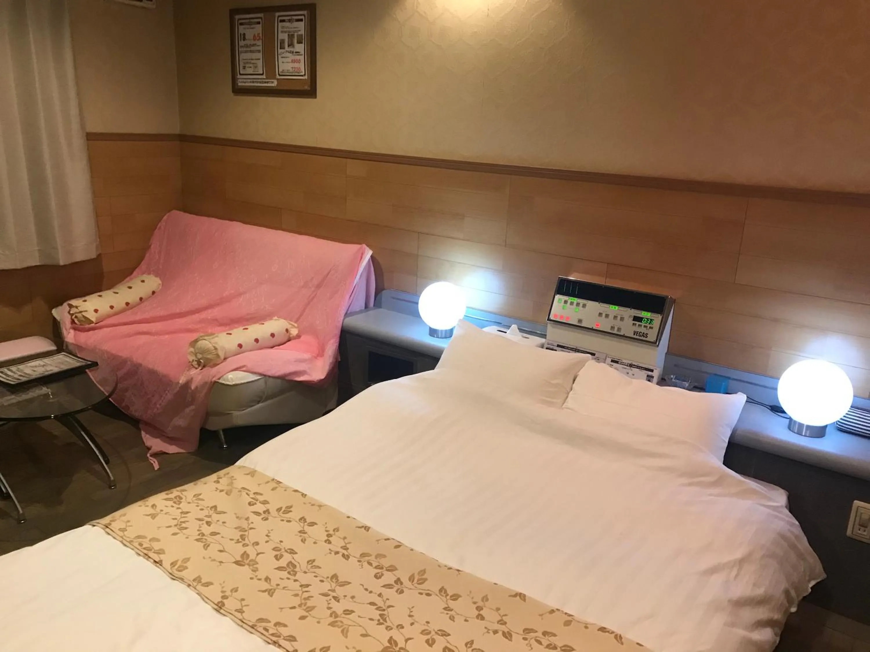 Photo of the whole room, Bed in Hotel Vegas (Adult Only)