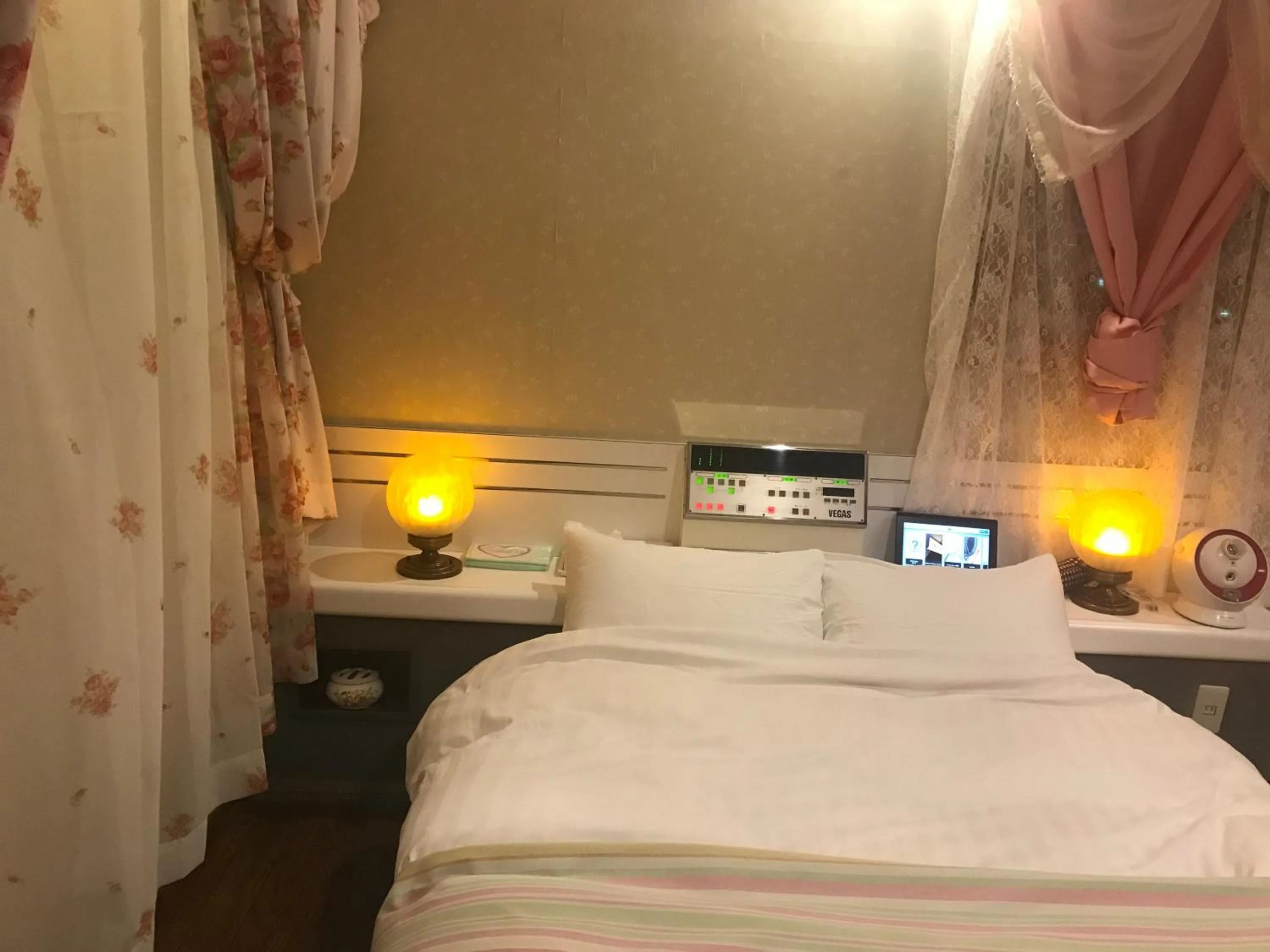 Photo of the whole room, Bed in Hotel Vegas (Adult Only)