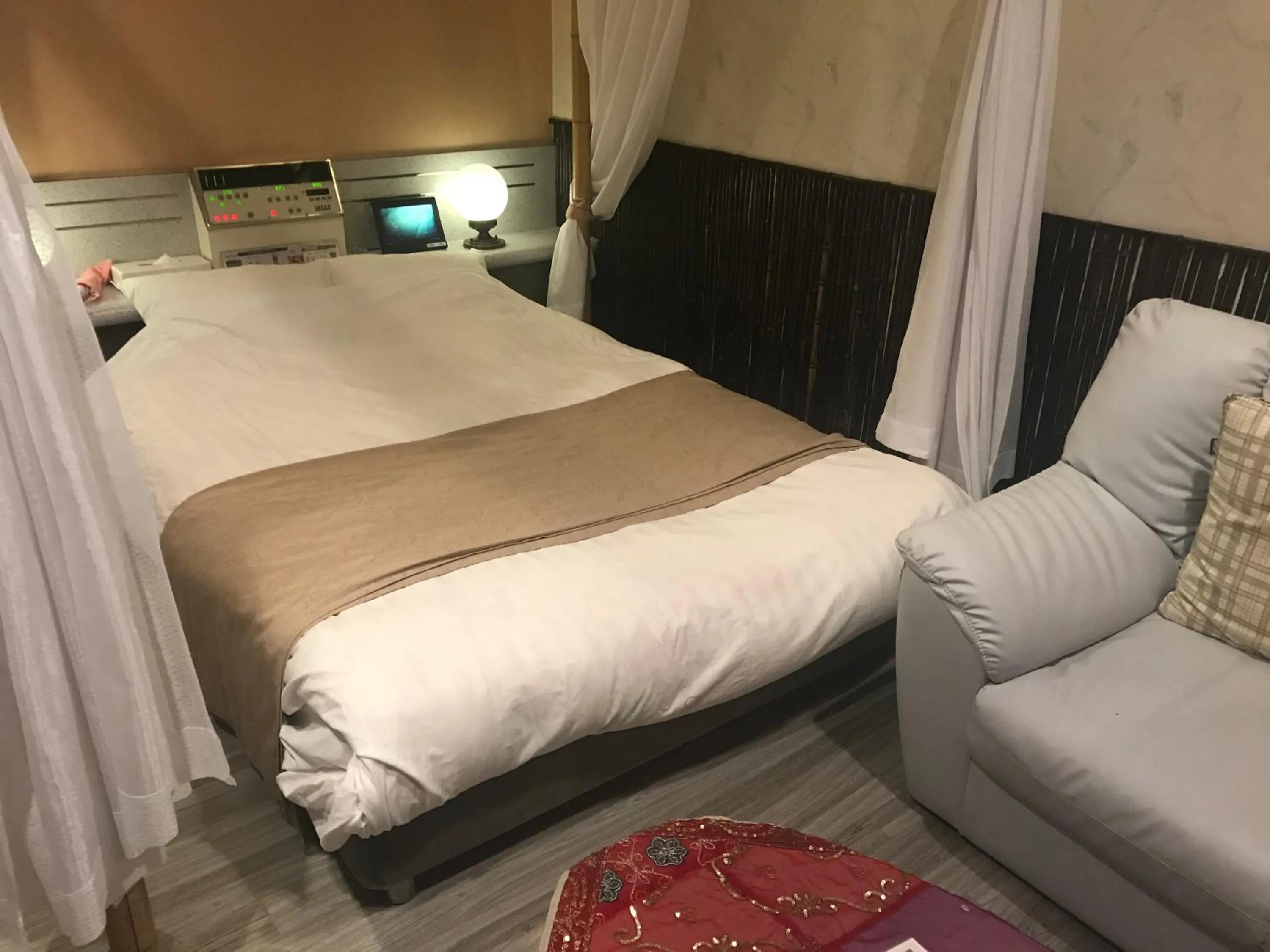 Photo of the whole room, Bed in Hotel Vegas (Adult Only)