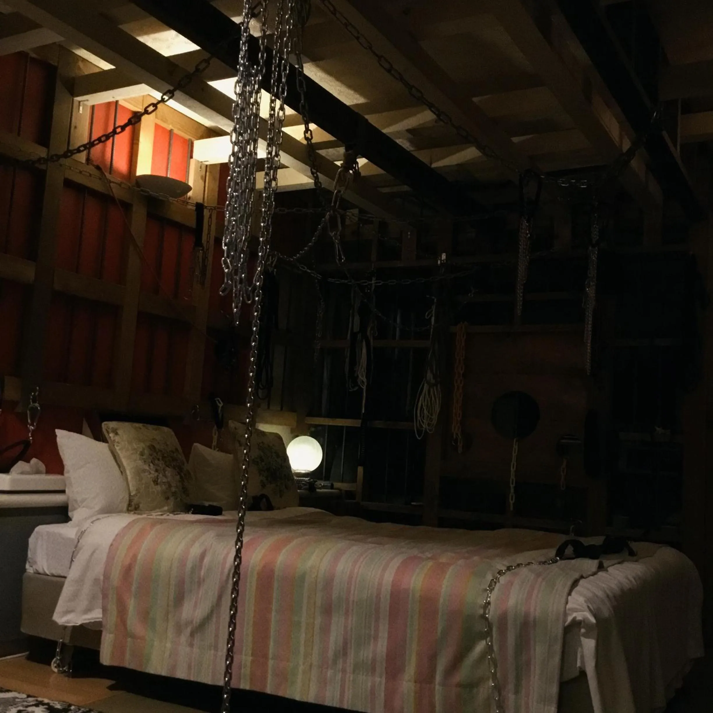 Bed in Hotel Vegas (Adult Only)