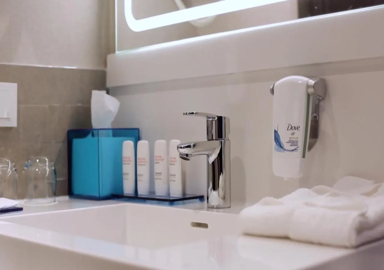 Shower in Park Inn by Radisson Istanbul Atasehir