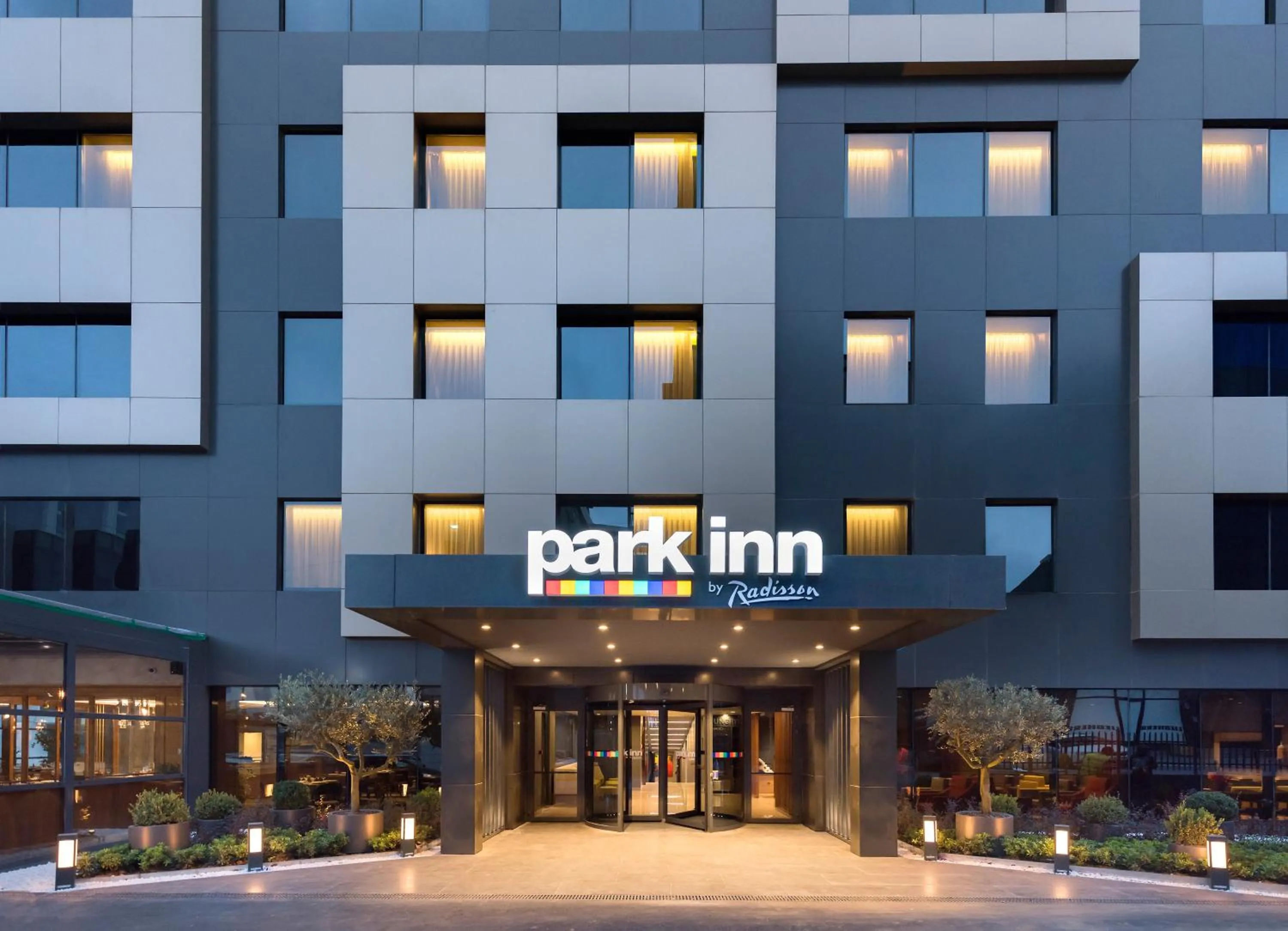 Facade/entrance in Park Inn by Radisson Istanbul Atasehir