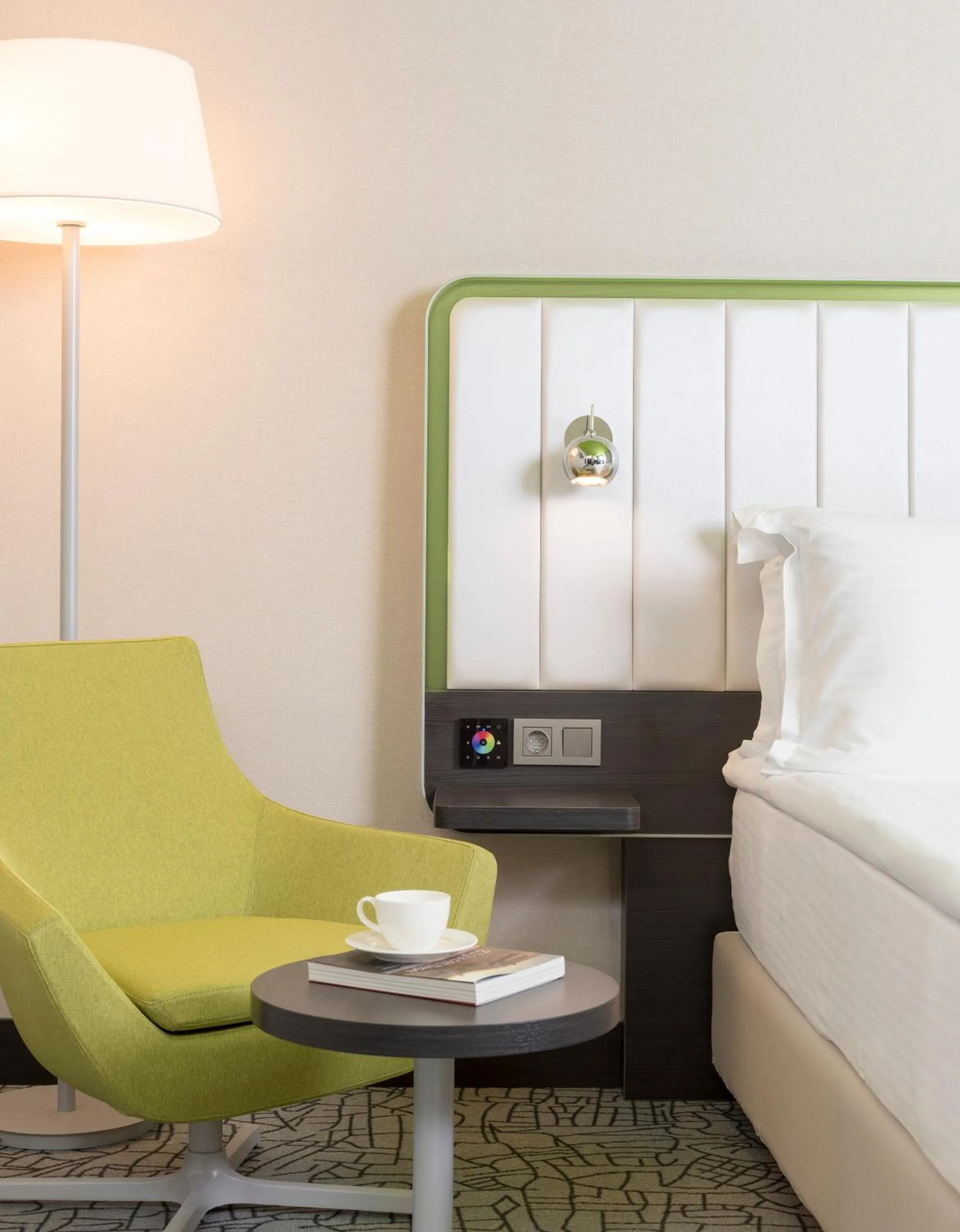 Seating area, Bed in Park Inn by Radisson Istanbul Atasehir