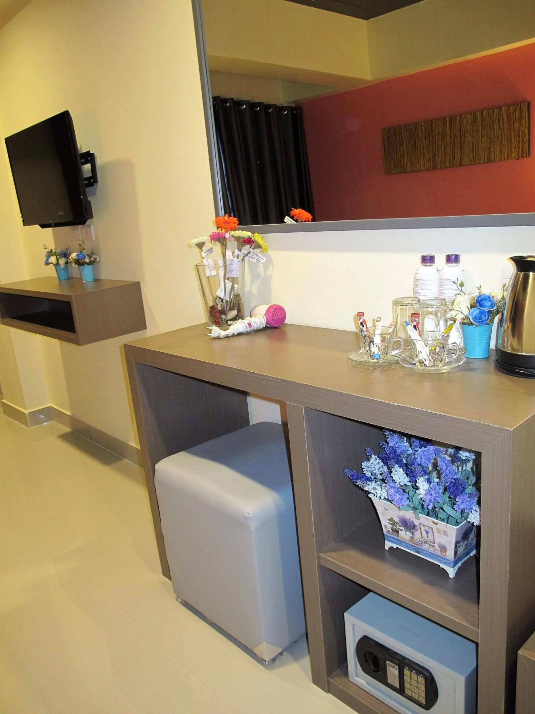 Photo of the whole room in Suvarnabhumi Oriental Resort