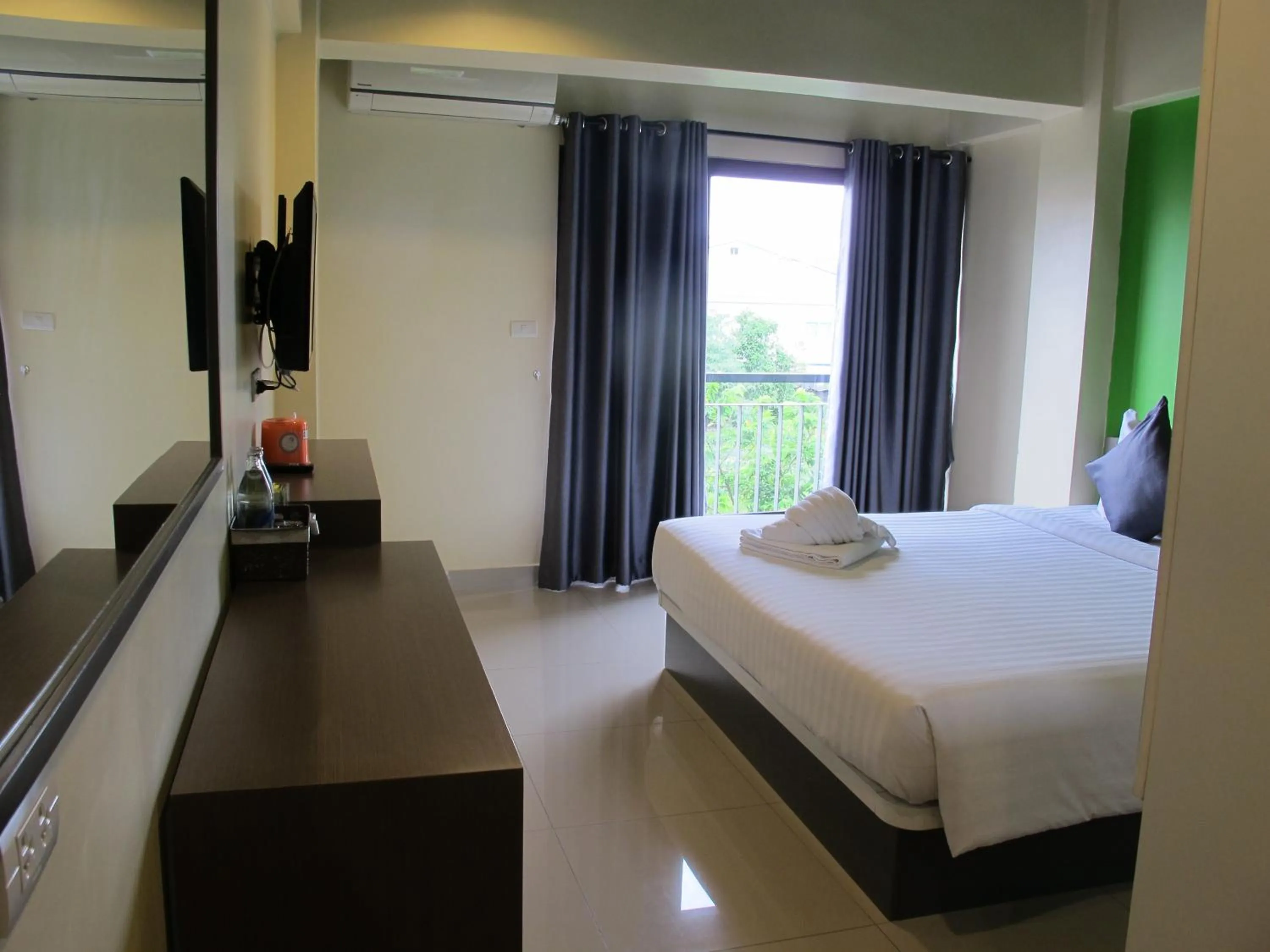 TV and multimedia, Bed in Suvarnabhumi Oriental Resort