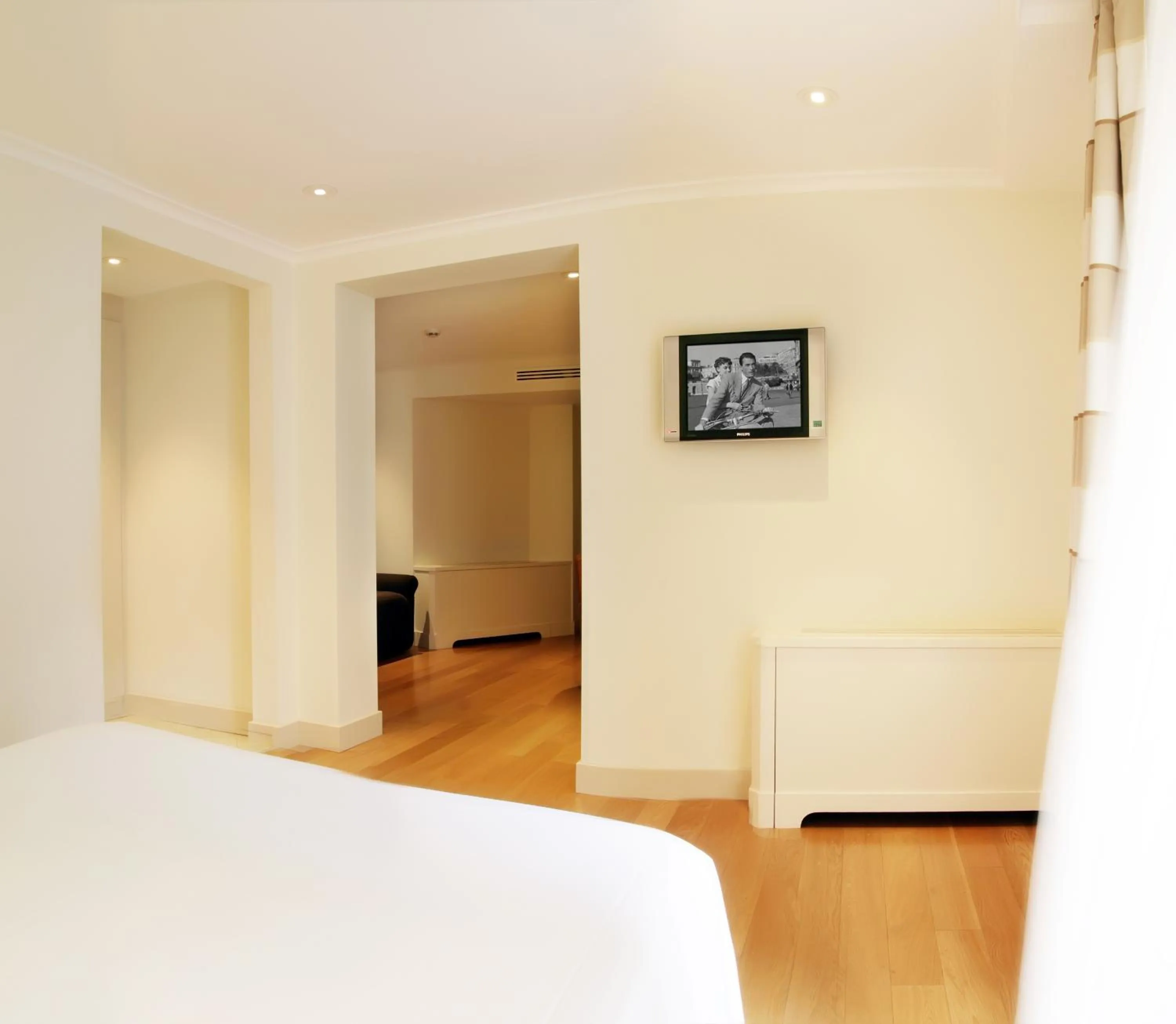 TV and multimedia, Bed in Hotel Albergo Santa Chiara