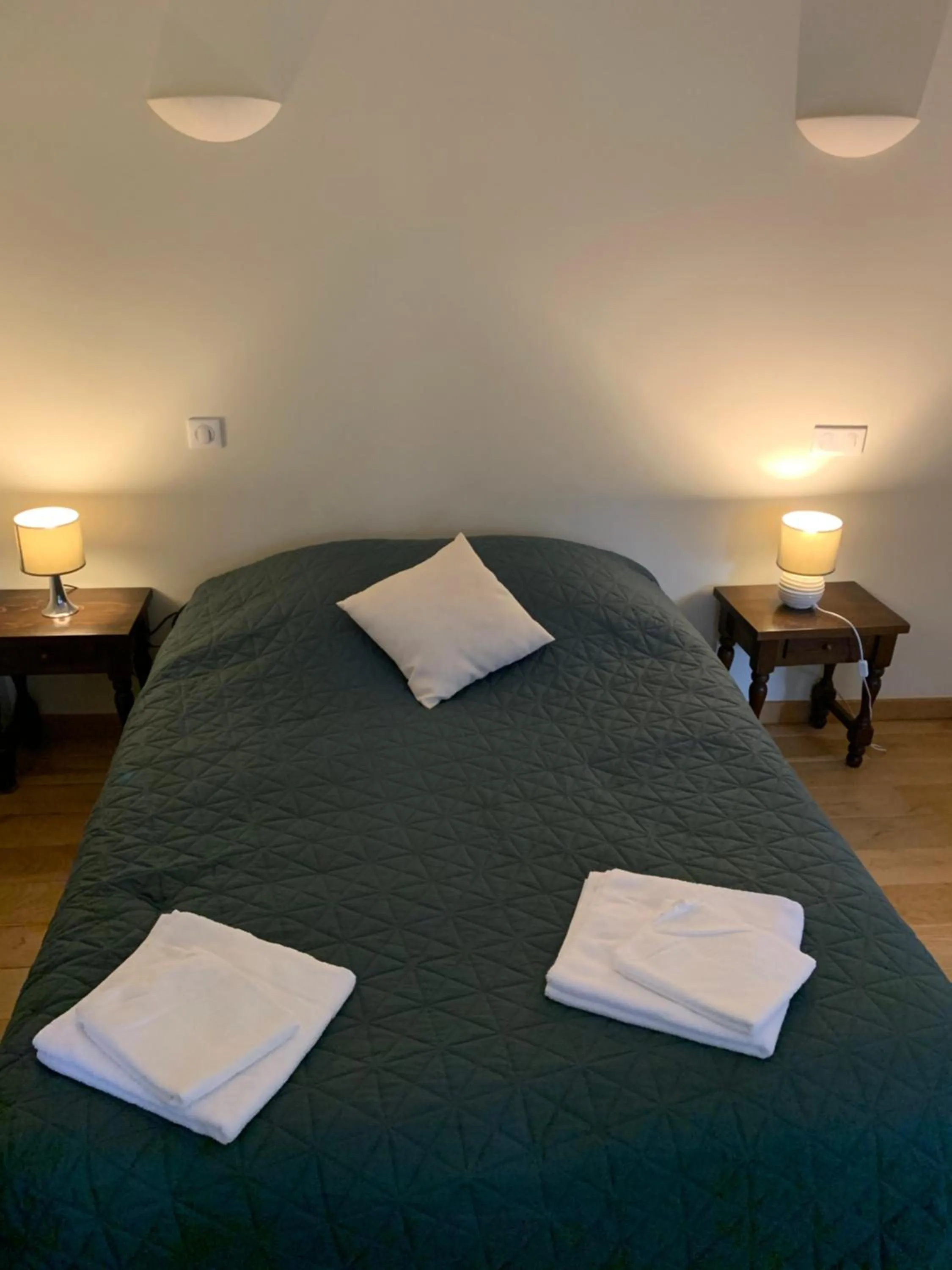 Bed in Hôtellerie Nouvelle de Villemartin