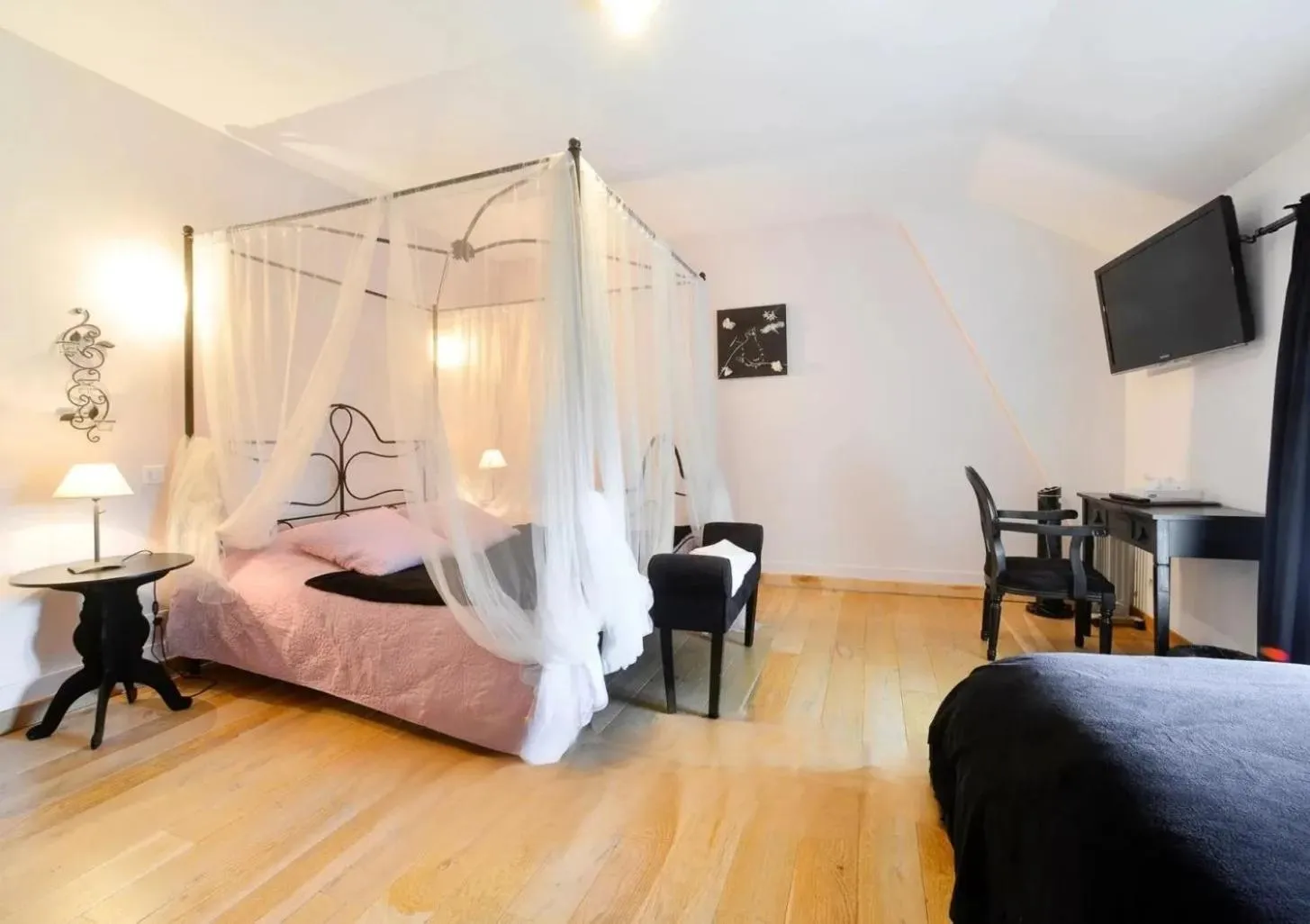 Bed in Hôtellerie Nouvelle de Villemartin