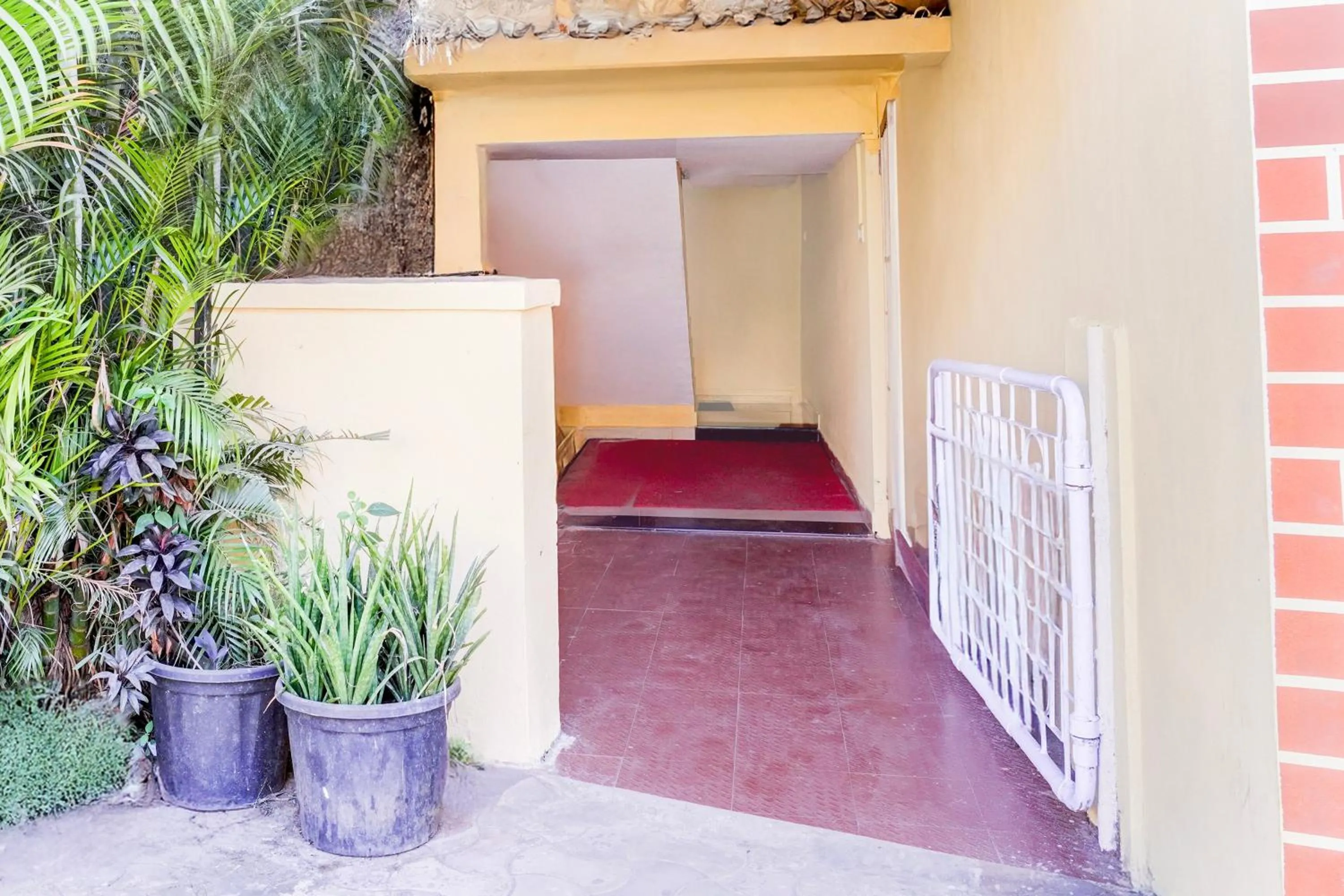 Facade/entrance in Super Collection O Panjim Near Miramar Beach
