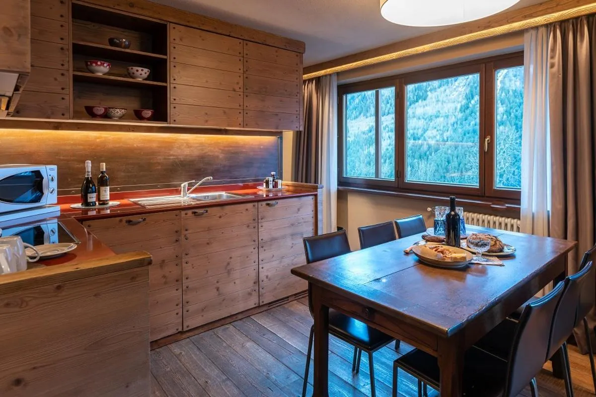 Kitchen or kitchenette in Residence Cour Maison