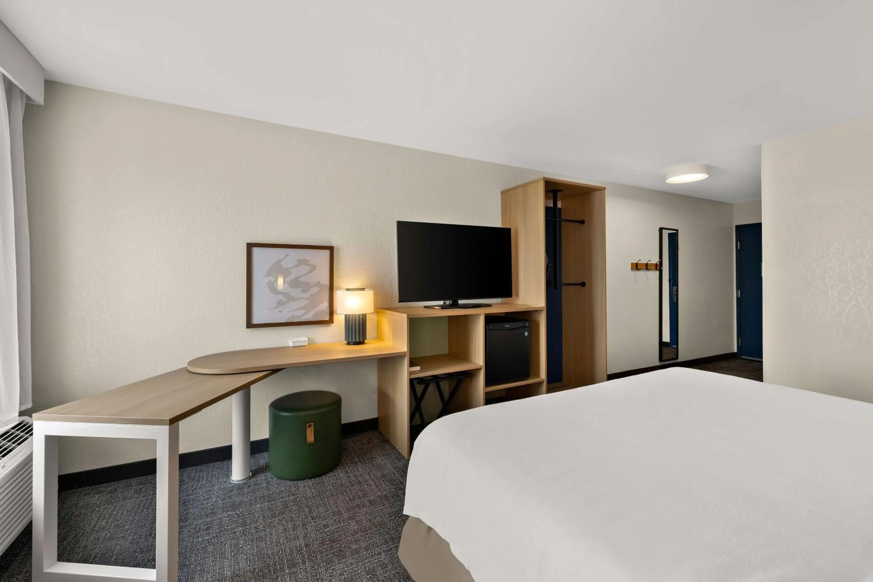 Bed in Spark By Hilton Tifton