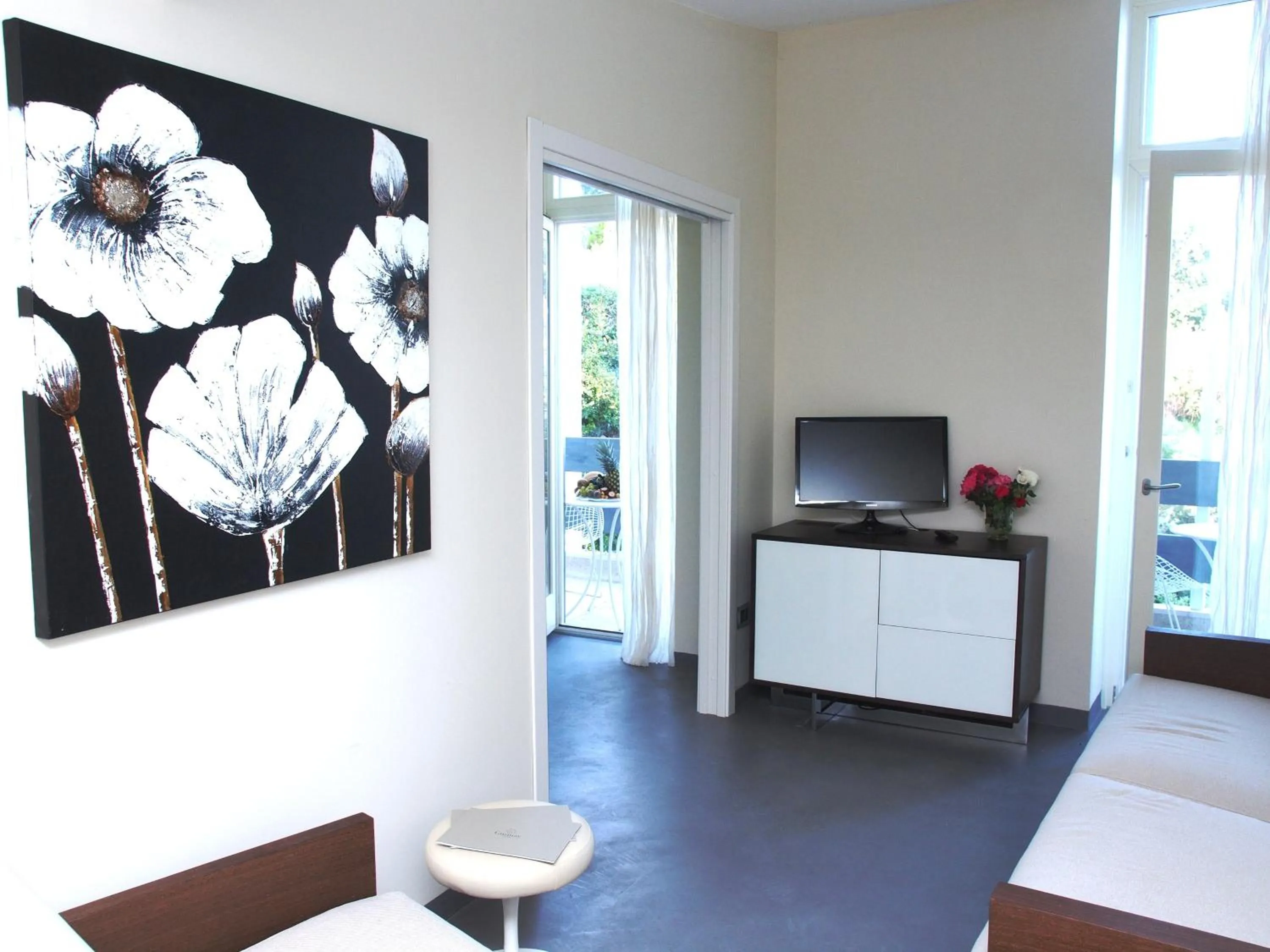 TV and multimedia in Valtur Baia del Gusmay Beach Resort