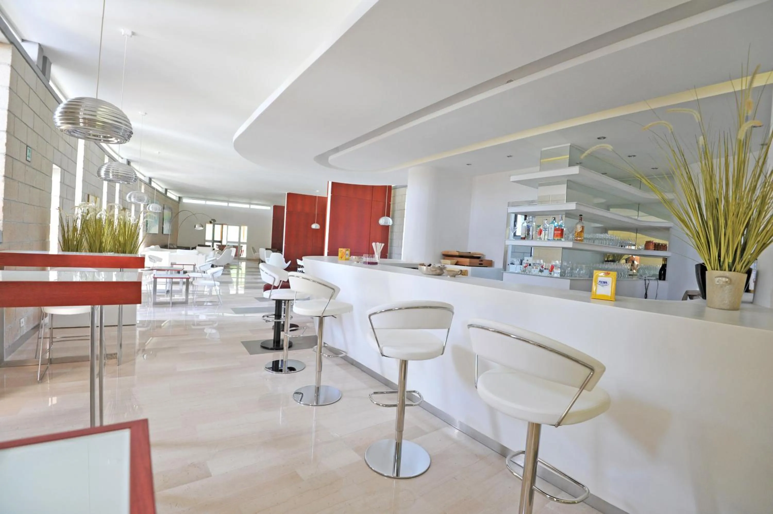 Lounge or bar in Valtur Baia del Gusmay Beach Resort