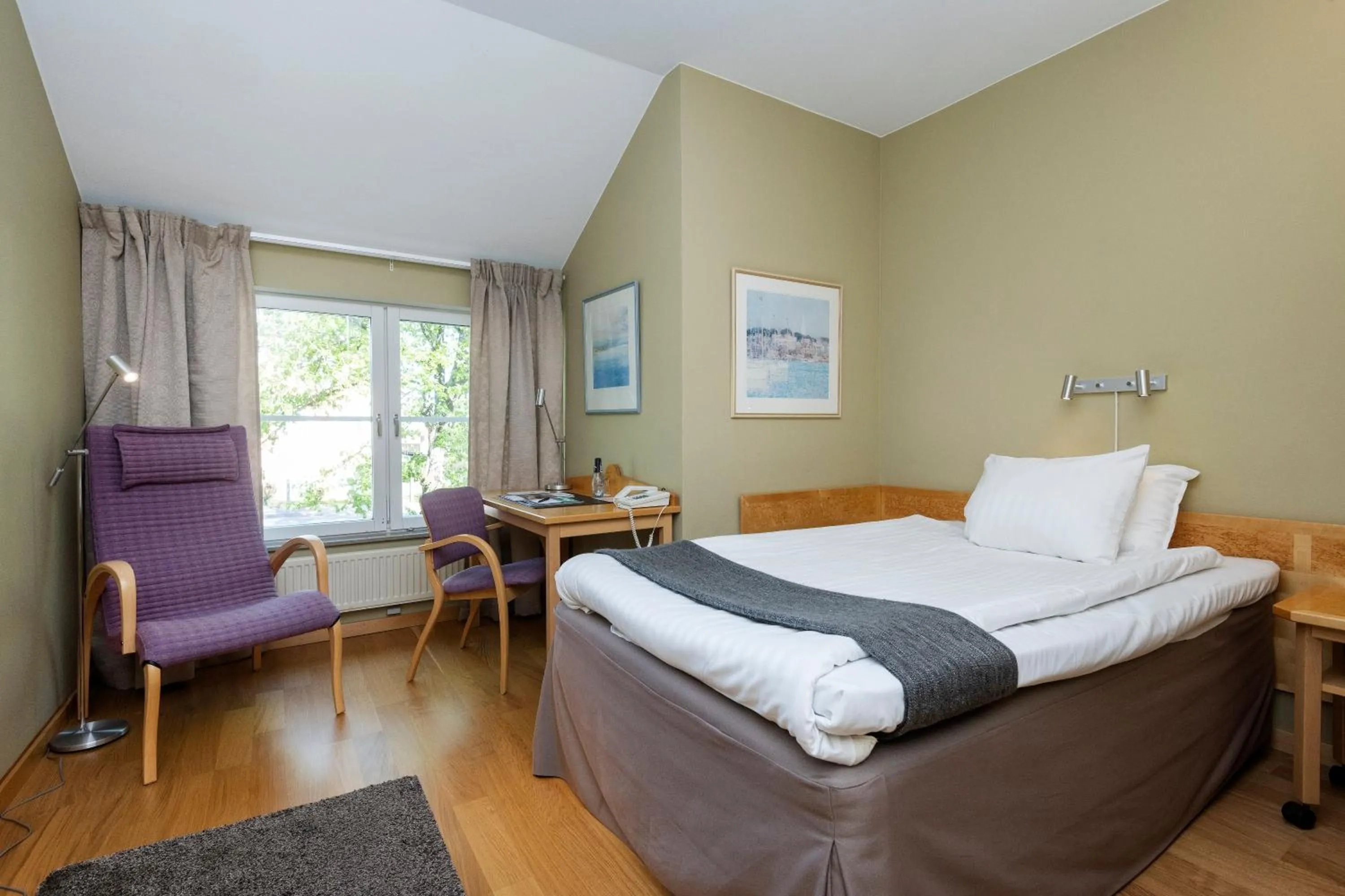 Photo of the whole room, Bed in Stiftsgården Åkersberg