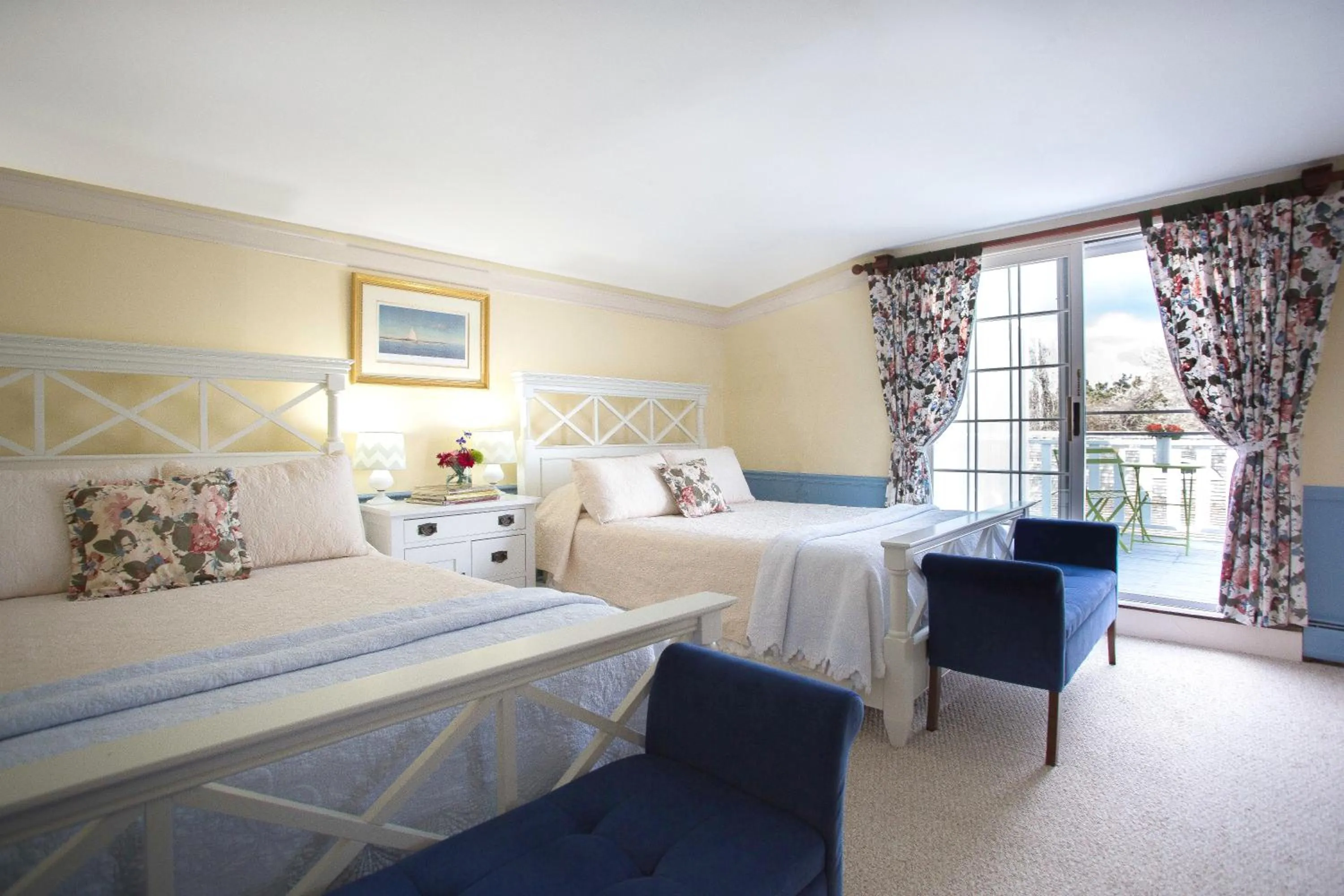 Bed in Queen Anne Inn