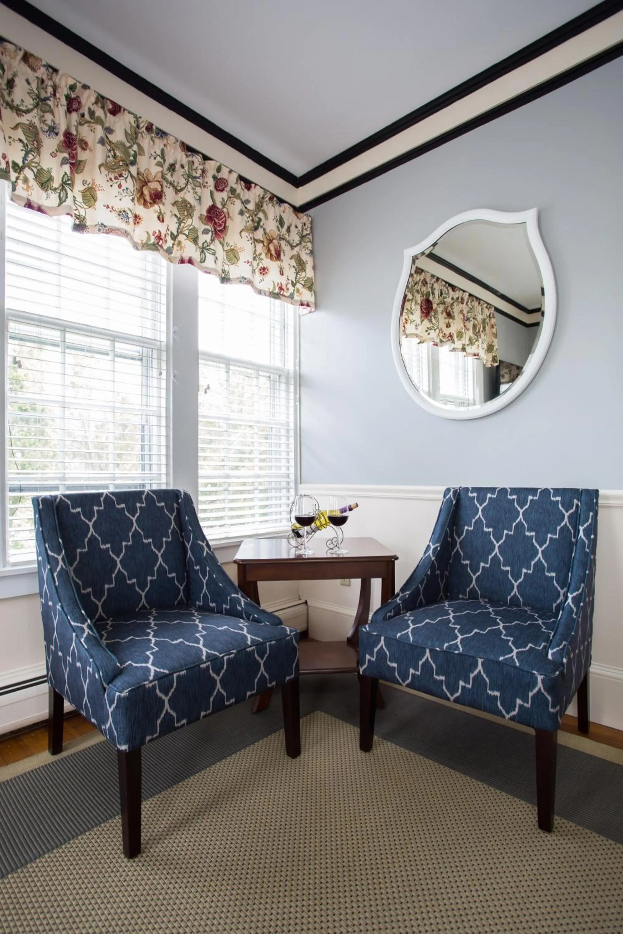 Seating area in Queen Anne Inn