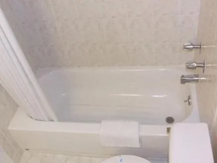 Bathroom in Cozy Inn