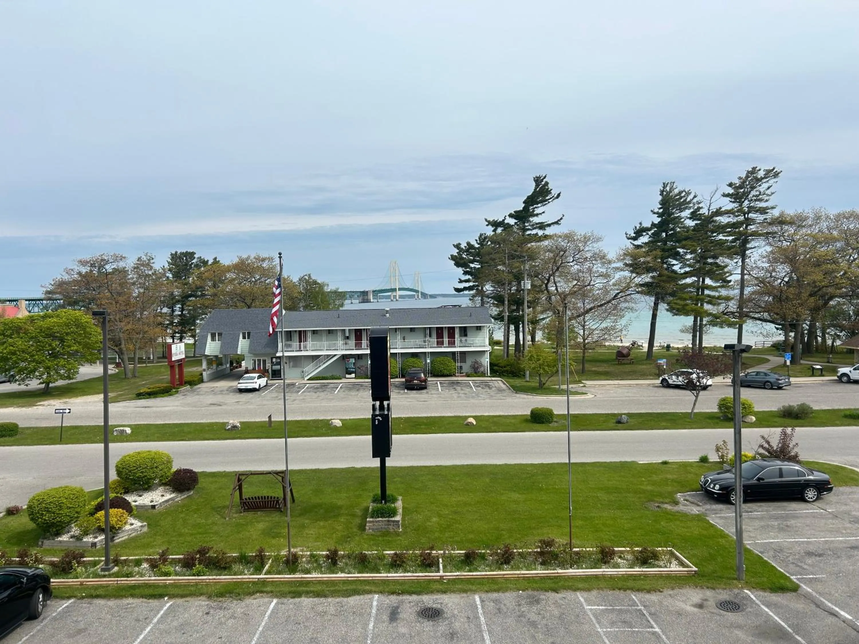 Property building in Super 8 by Wyndham Bridgeview of Mackinaw City