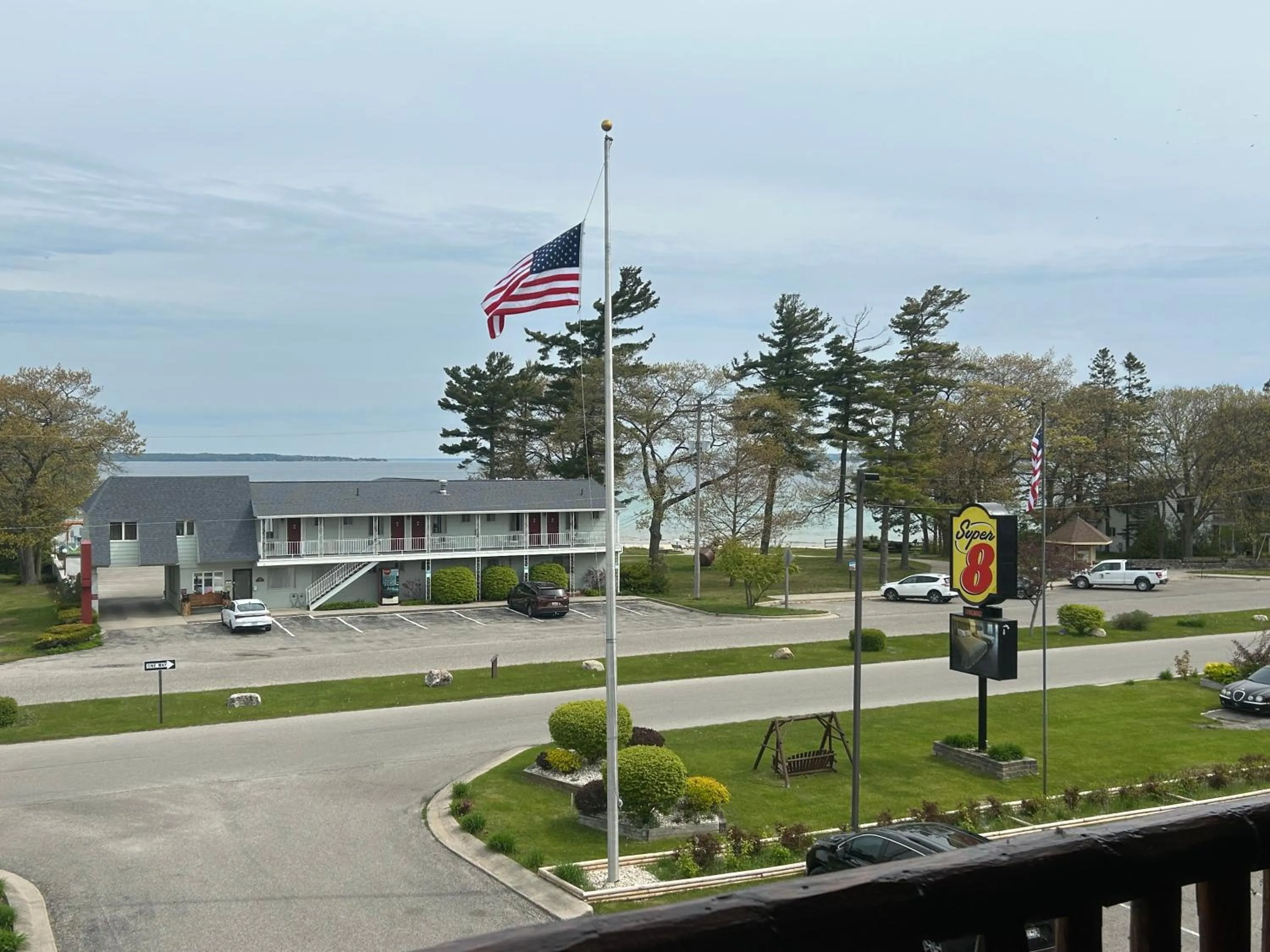 Property building in Super 8 by Wyndham Bridgeview of Mackinaw City