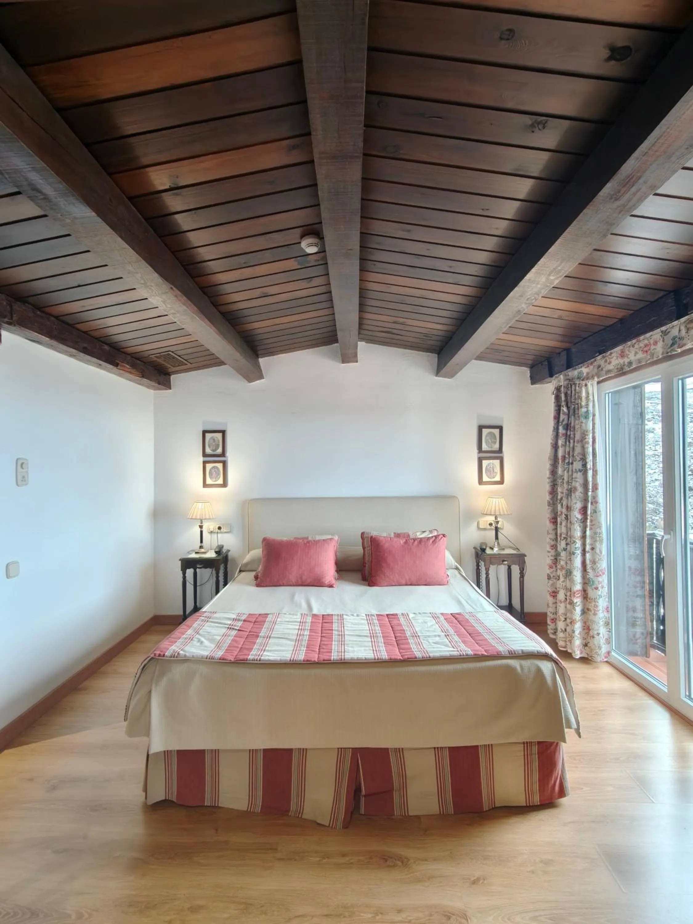 Bed in Hotel Kenia Nevada