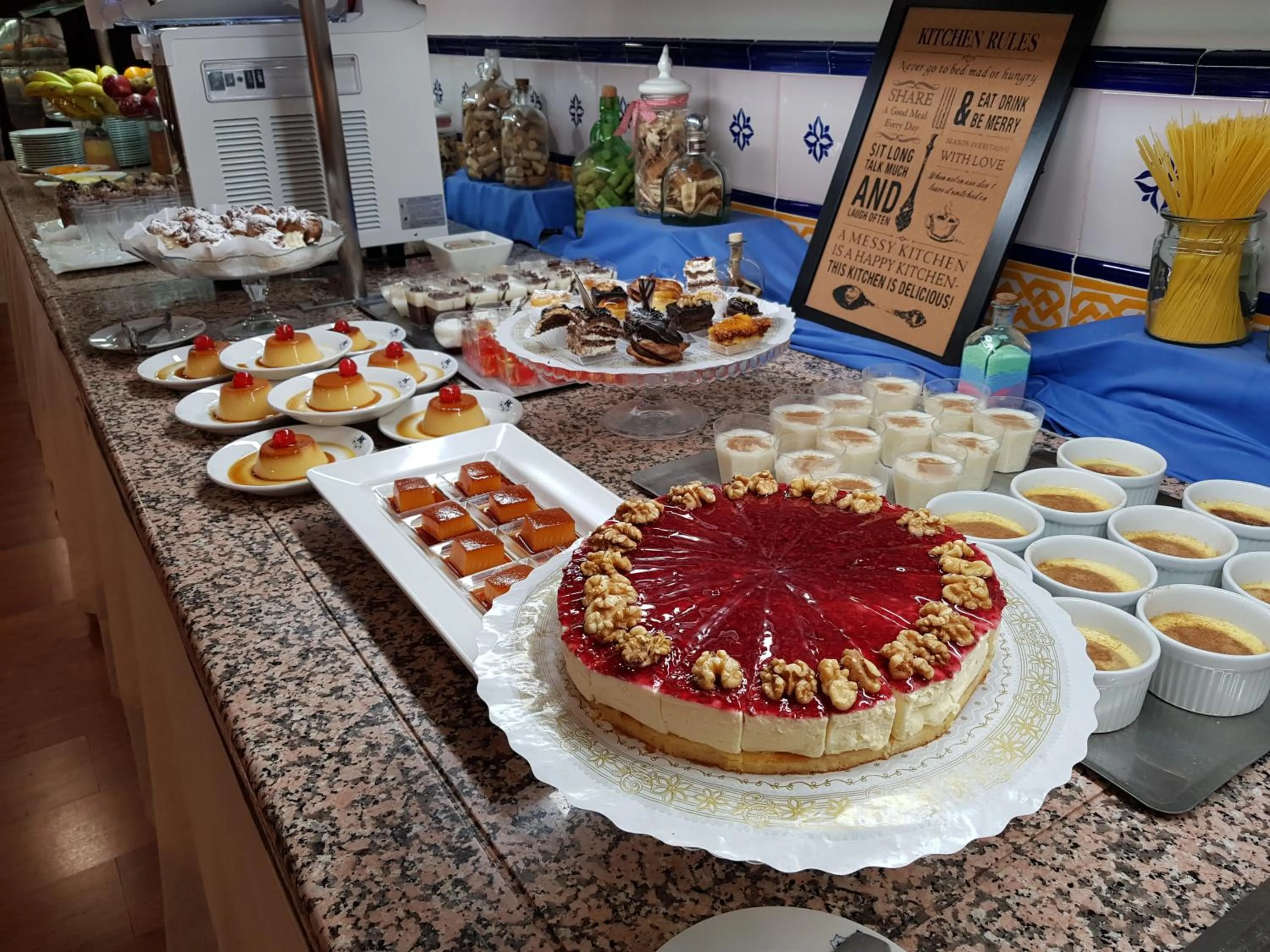 Breakfast in Hotel Kenia Nevada