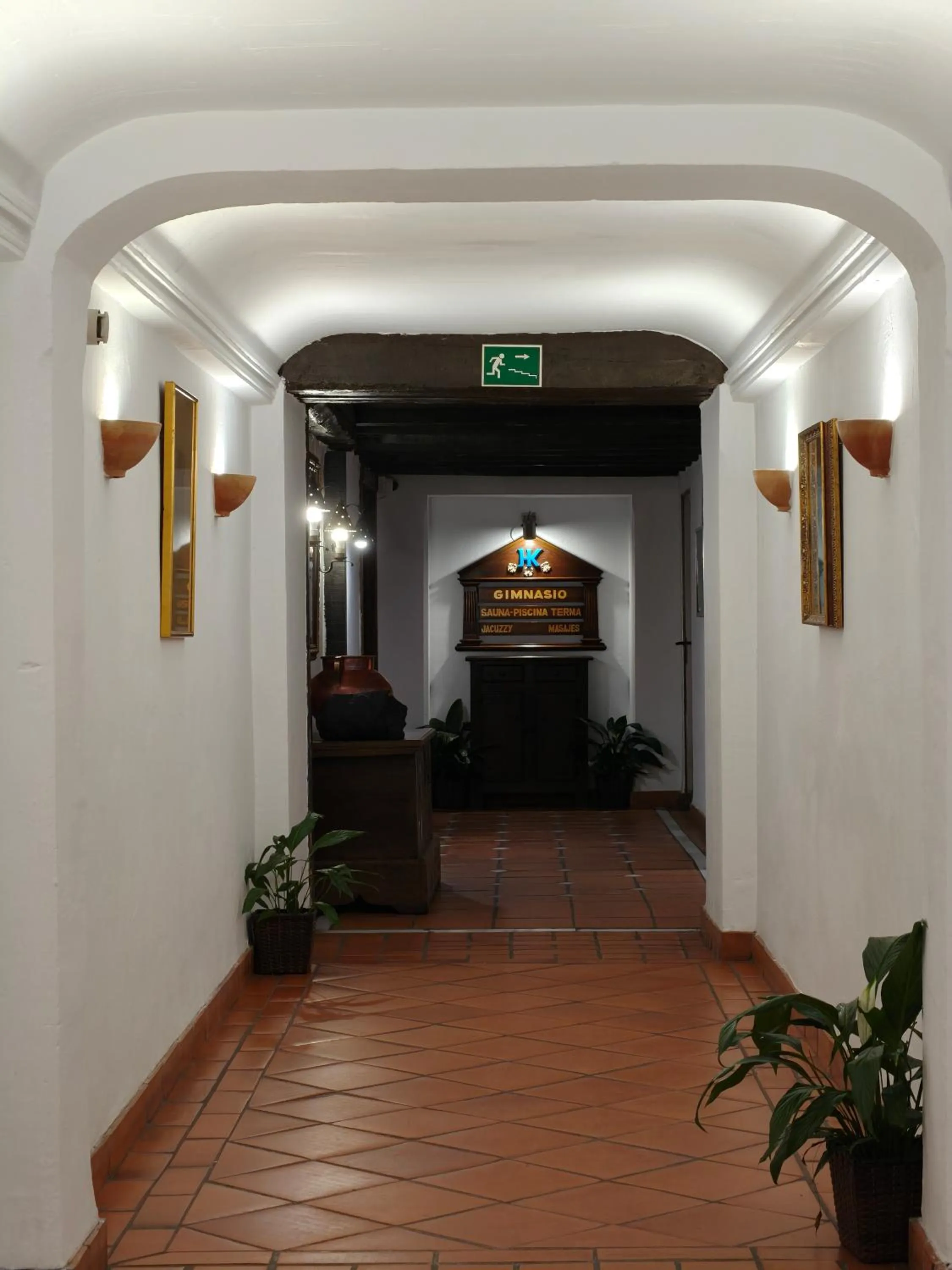 Property building in Hotel Kenia Nevada