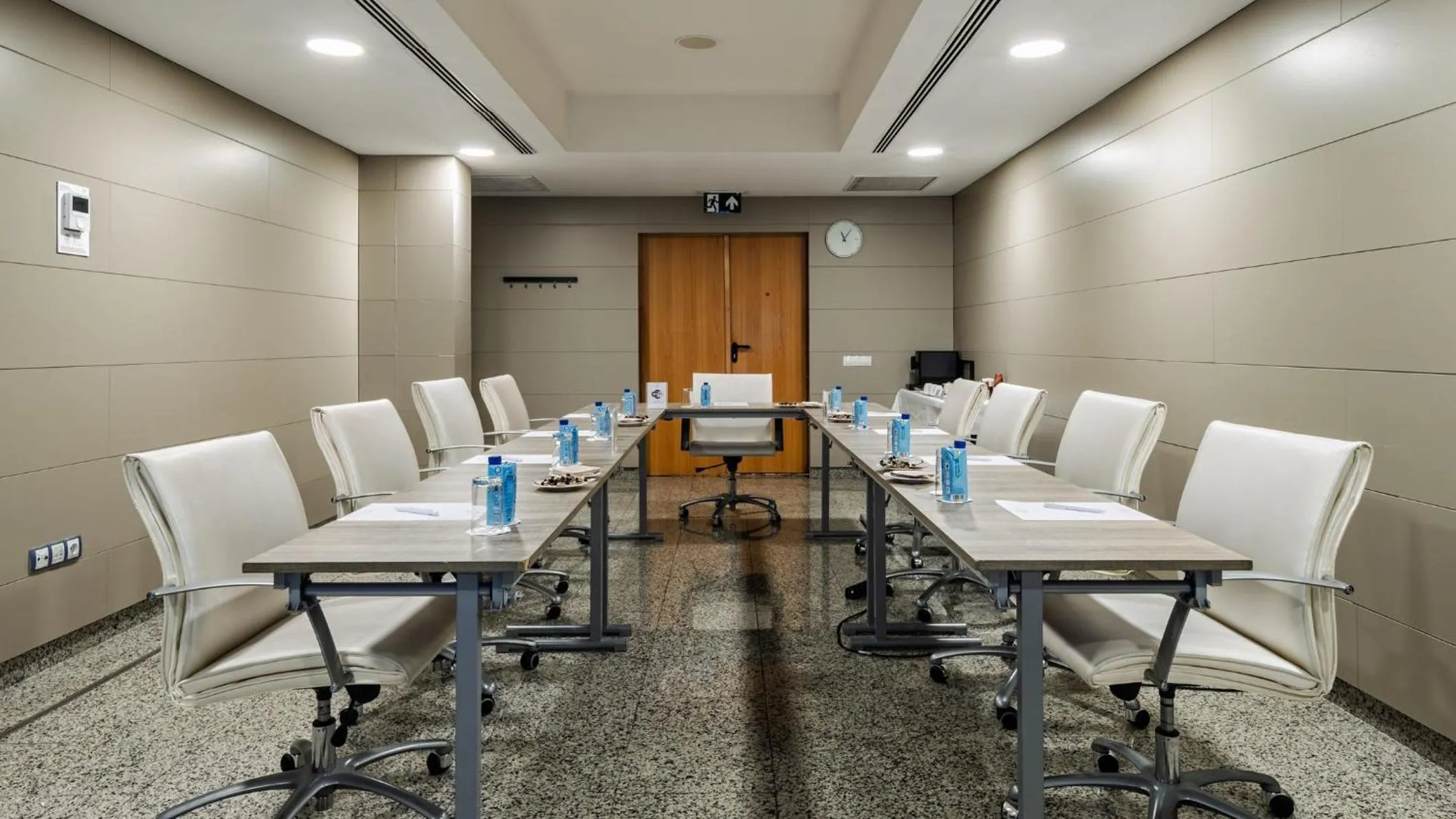 Meeting/conference room in Hotel Crowne Plaza Madrid Airport