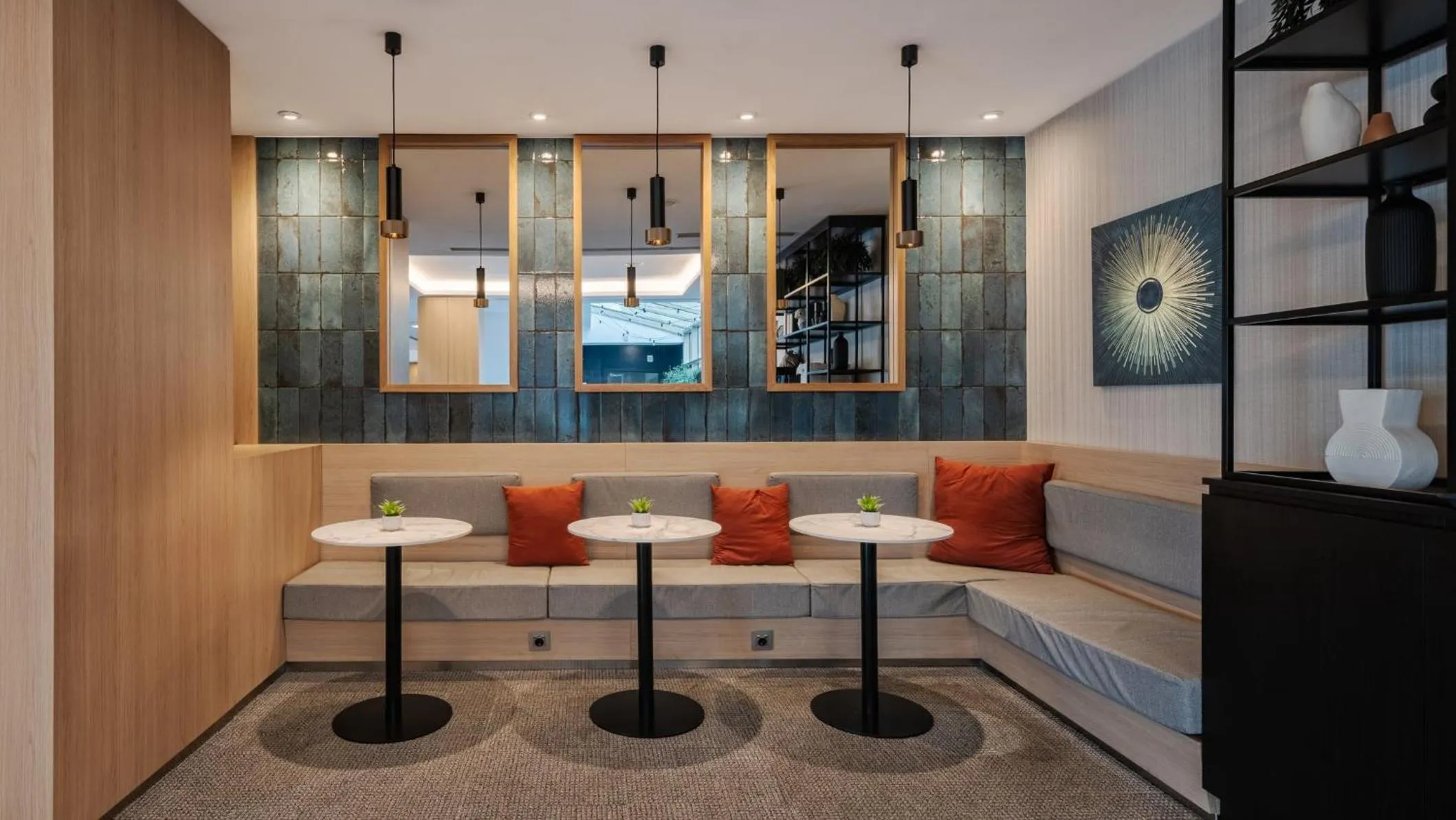 Property building in Hotel Crowne Plaza Madrid Airport