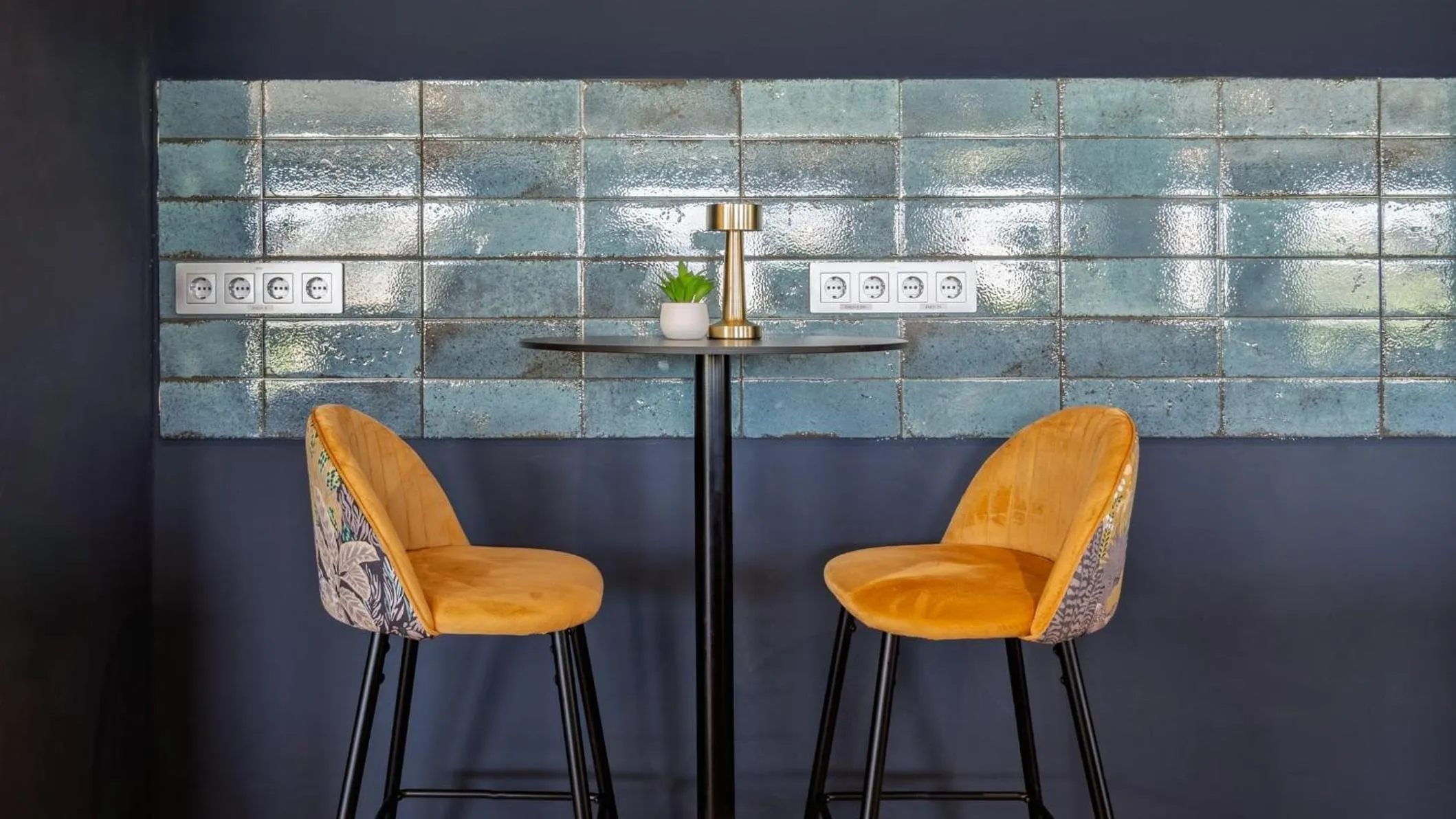 Restaurant/places to eat in Hotel Crowne Plaza Madrid Airport