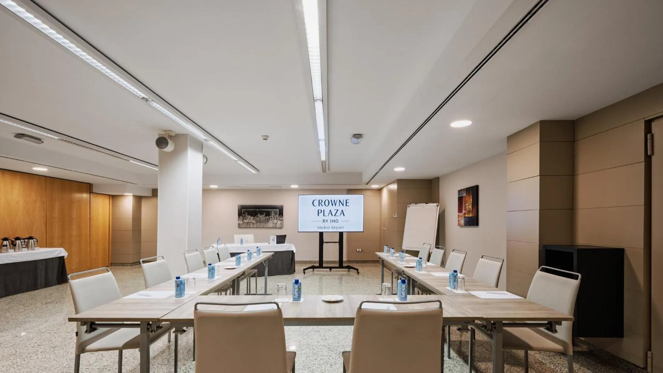 Meeting/conference room in Hotel Crowne Plaza Madrid Airport