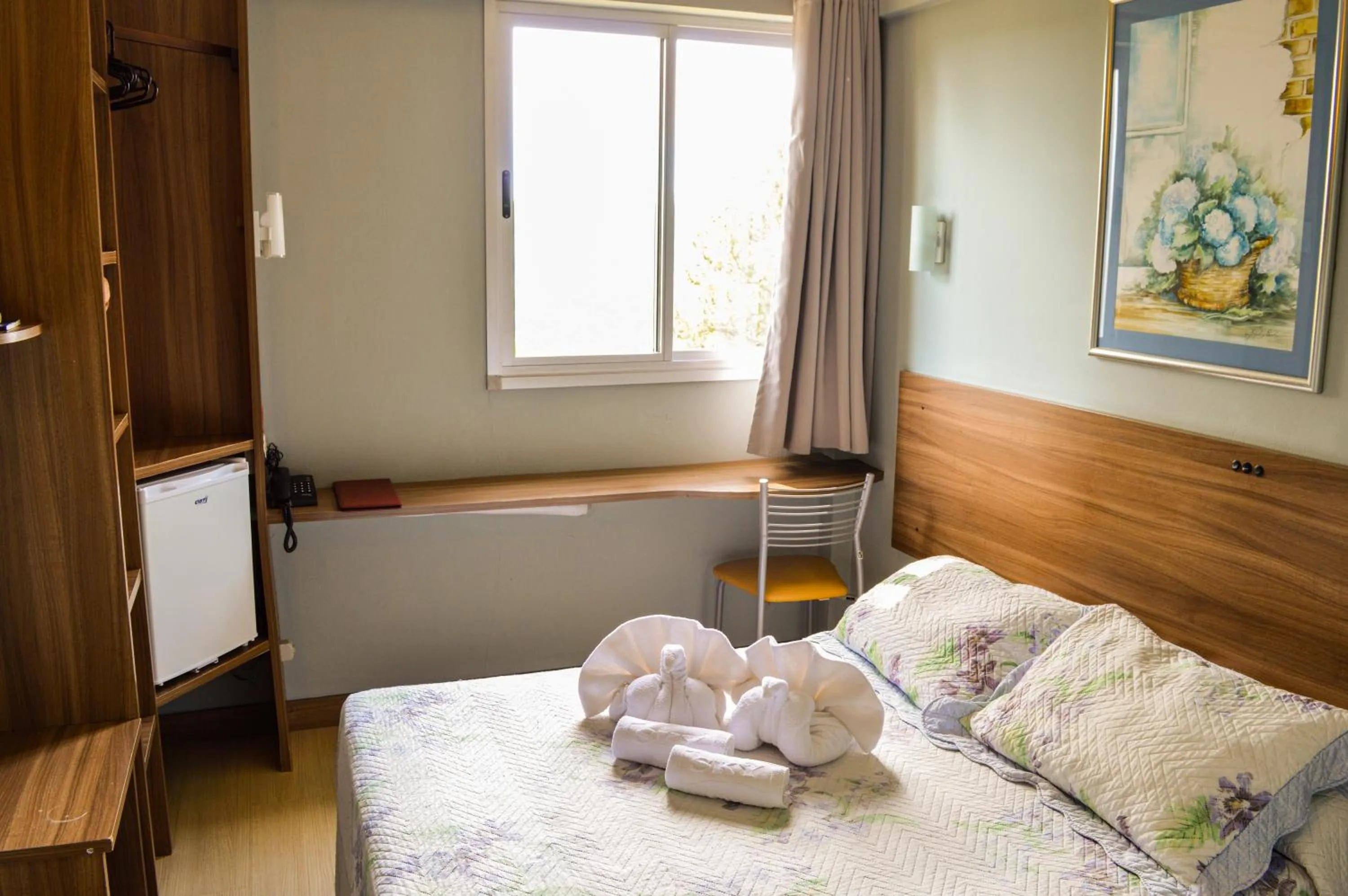 Bedroom, Bed in Sky Valle Hotel