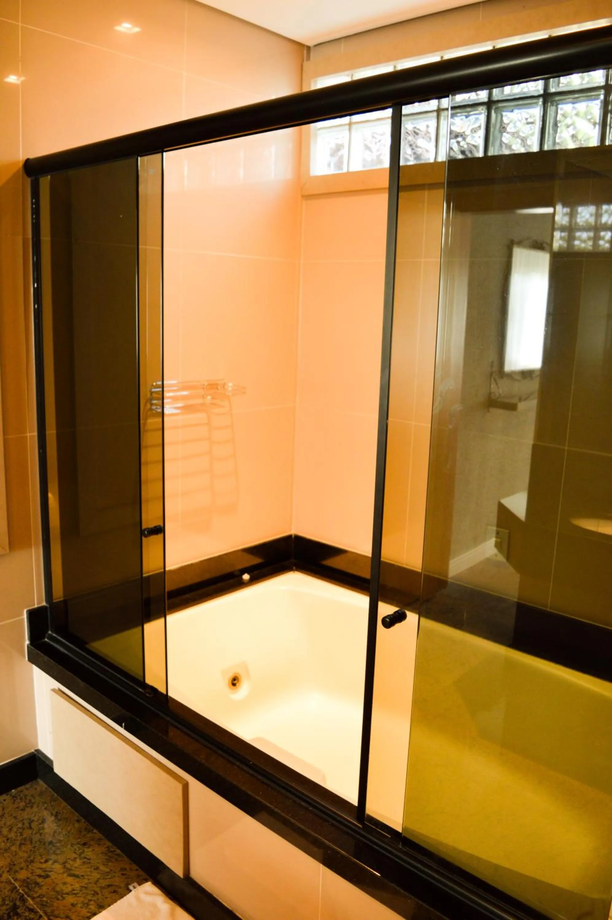 Bath in Sky Valle Hotel