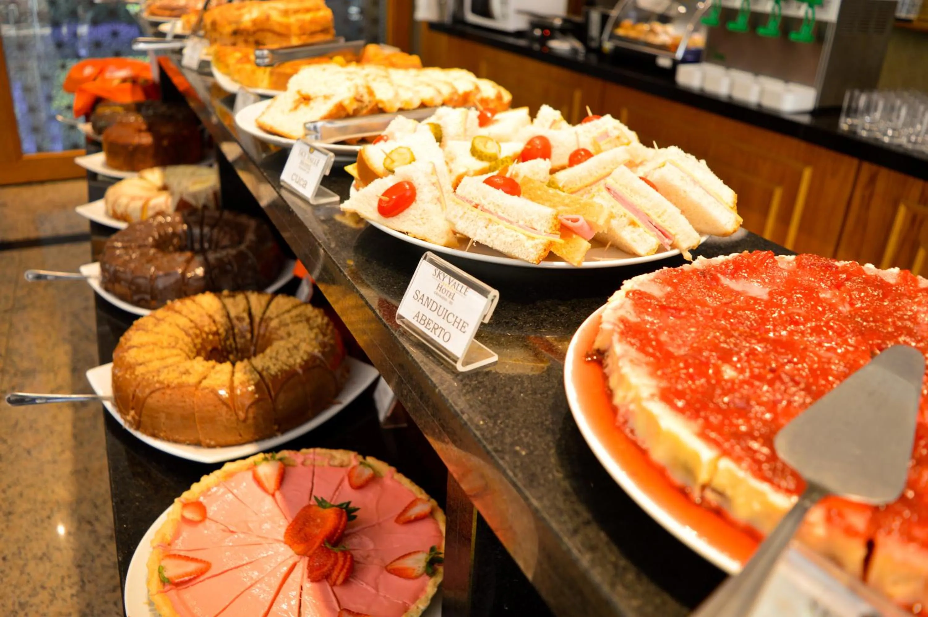 Continental breakfast in Sky Valle Hotel