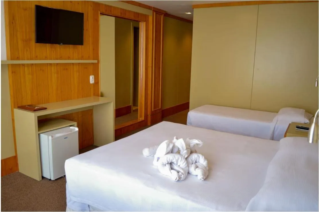 Photo of the whole room, Bed in Sky Valle Hotel