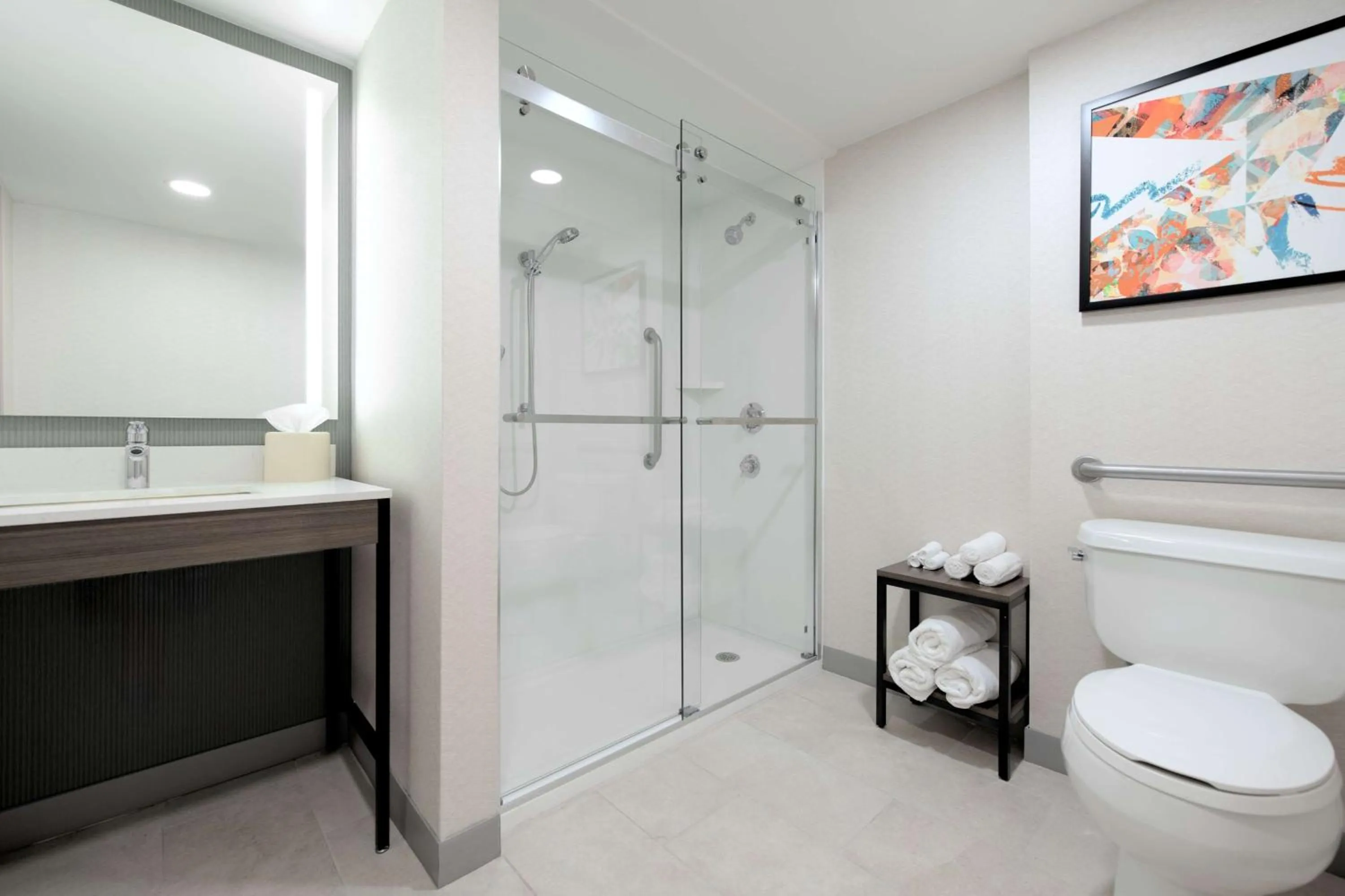 Bathroom in Hilton Garden Inn Newport News