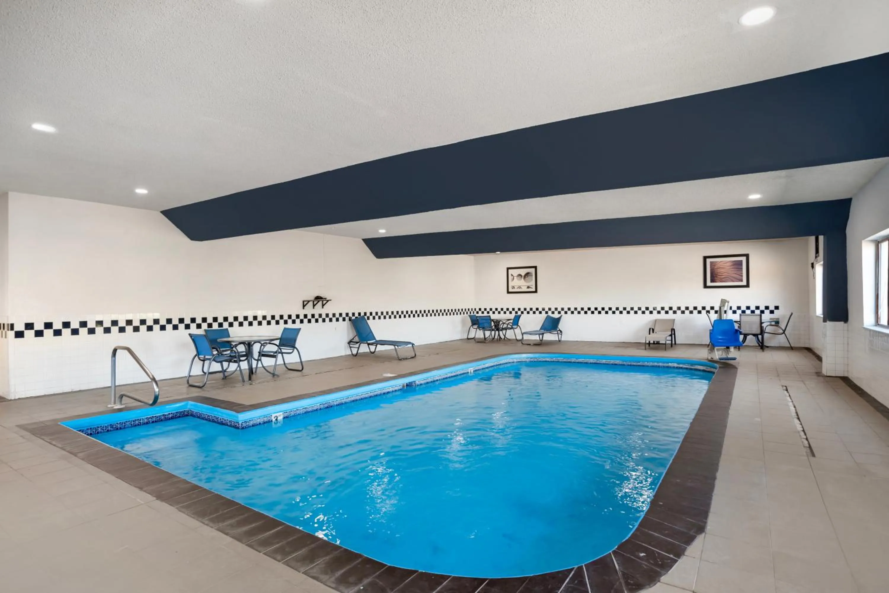 Seating area in Comfort Inn & Suites Crystal Inn Sportsplex