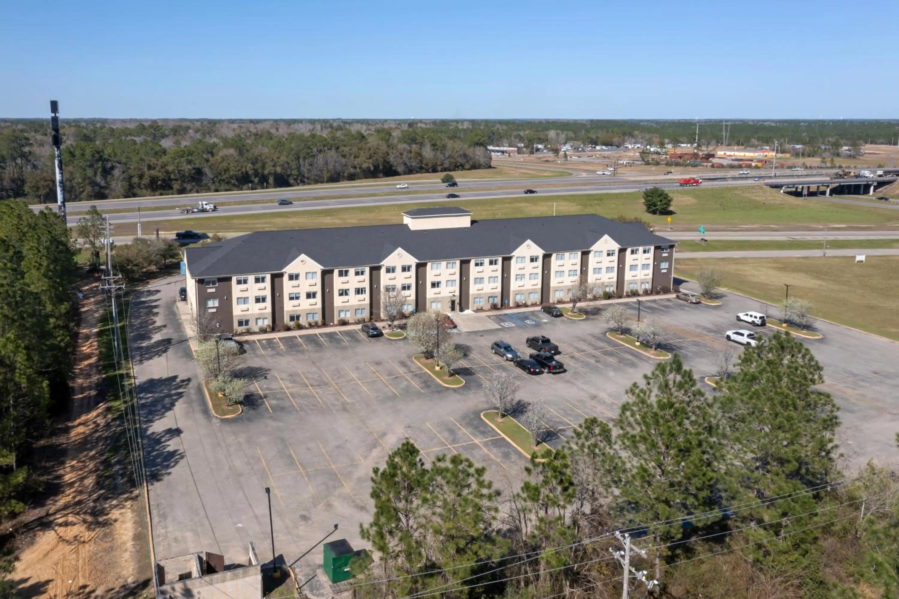 Property building in Comfort Inn & Suites Crystal Inn Sportsplex