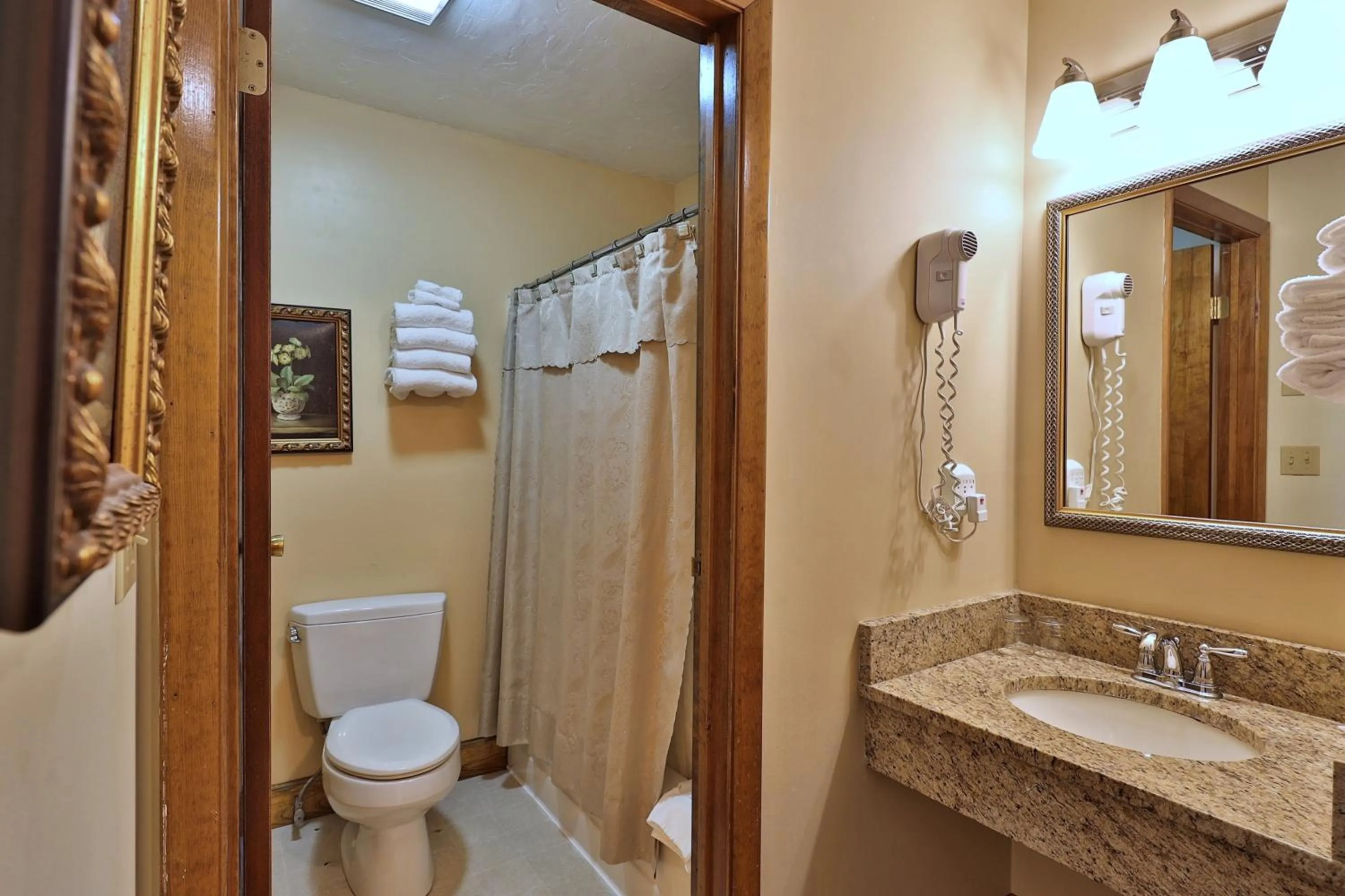 Property building in Greenbrier Inn Killington