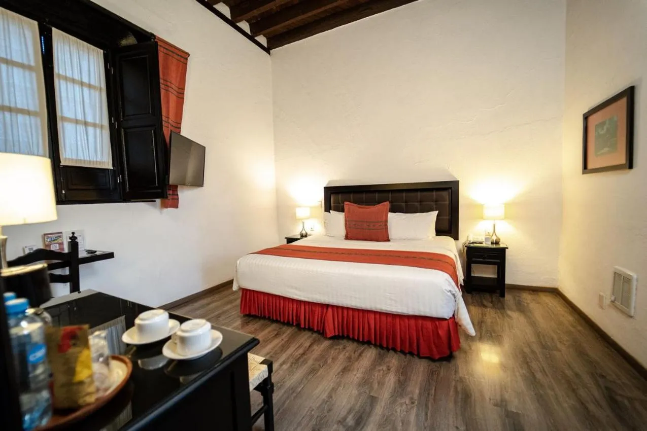 Photo of the whole room, Bed in Best Western Plus Posada de Don Vasco