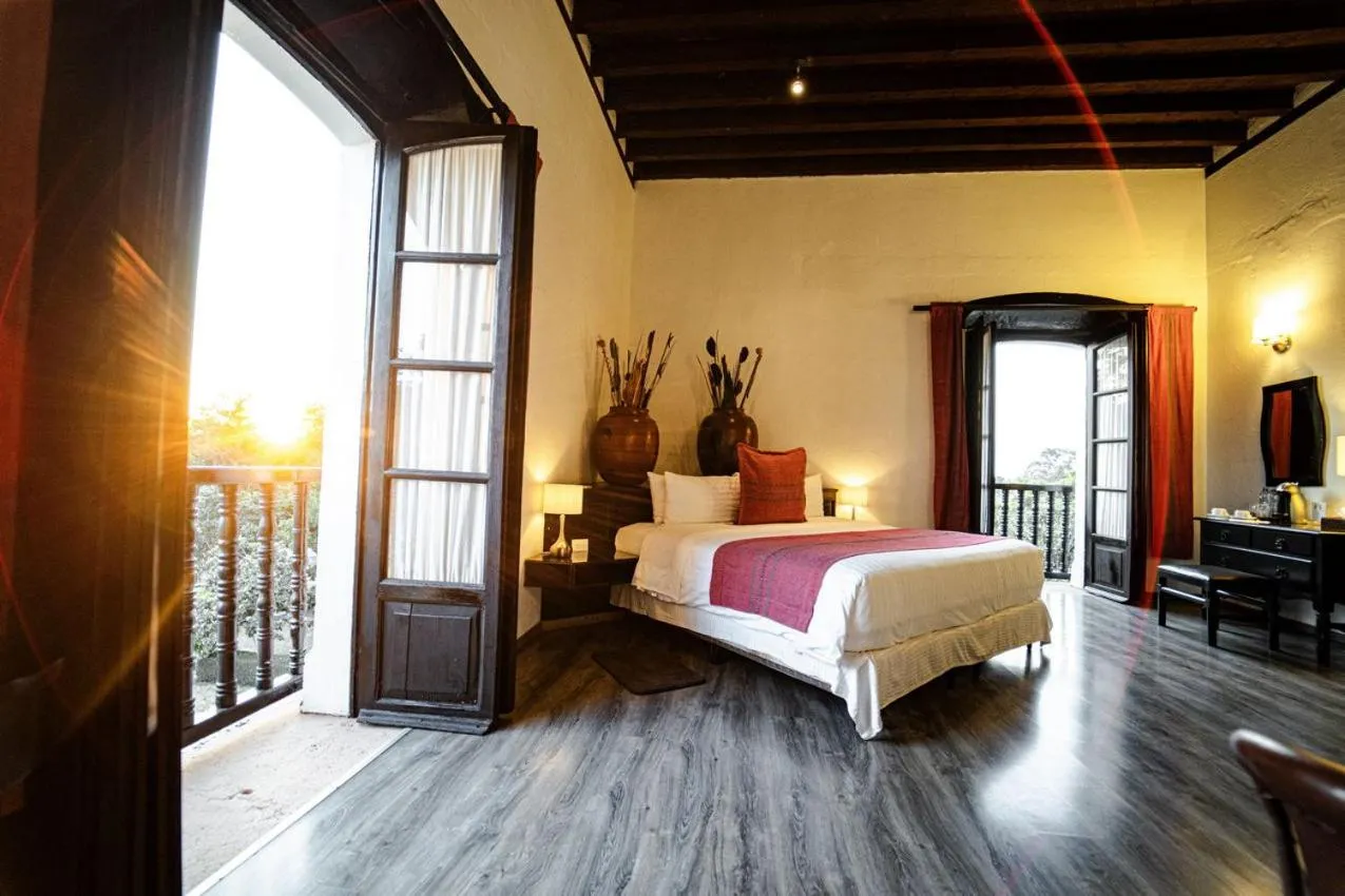 Photo of the whole room, Bed in Best Western Plus Posada de Don Vasco