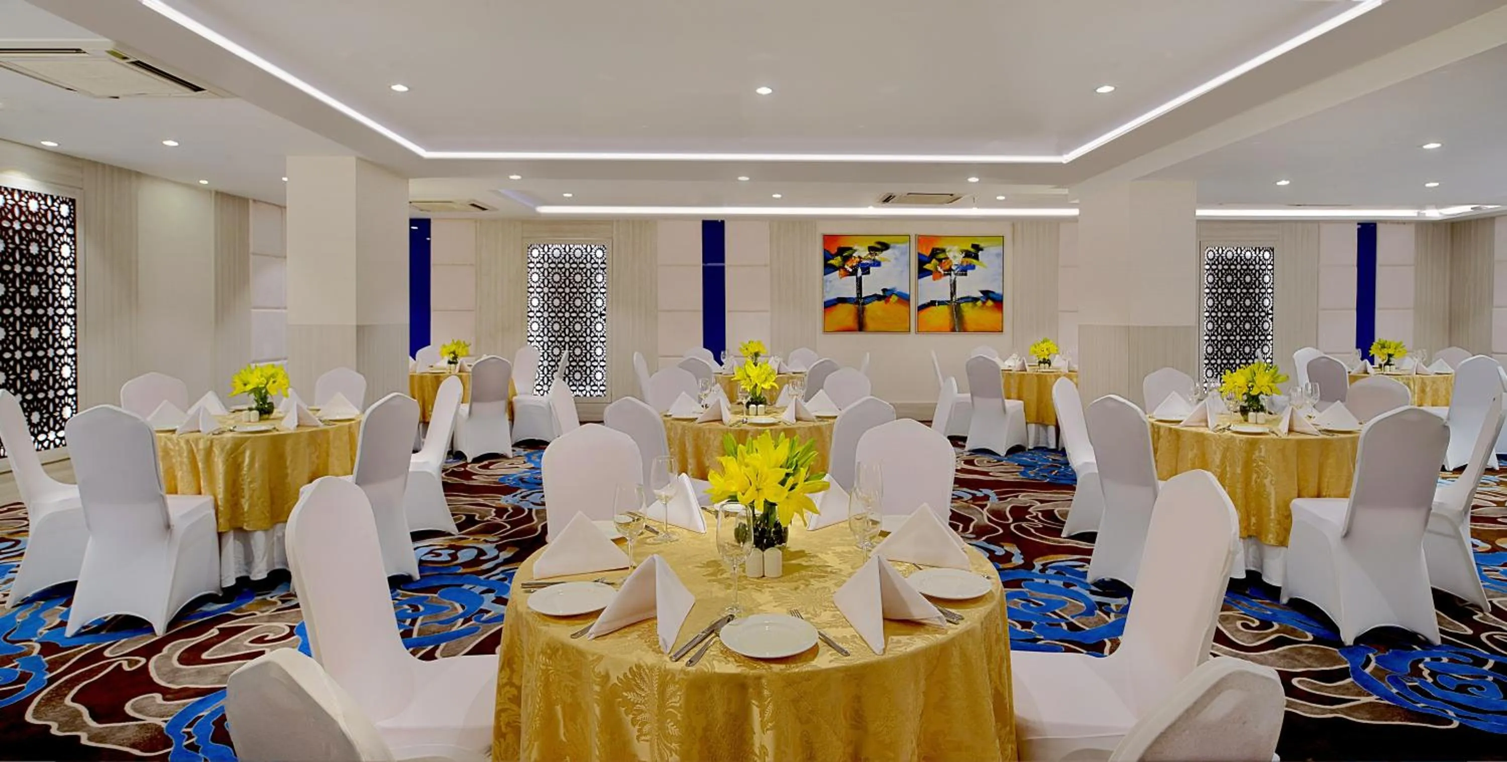 Meeting/conference room in Fortune Inn Promenade, Vadodara - Member ITC Hotels' Group