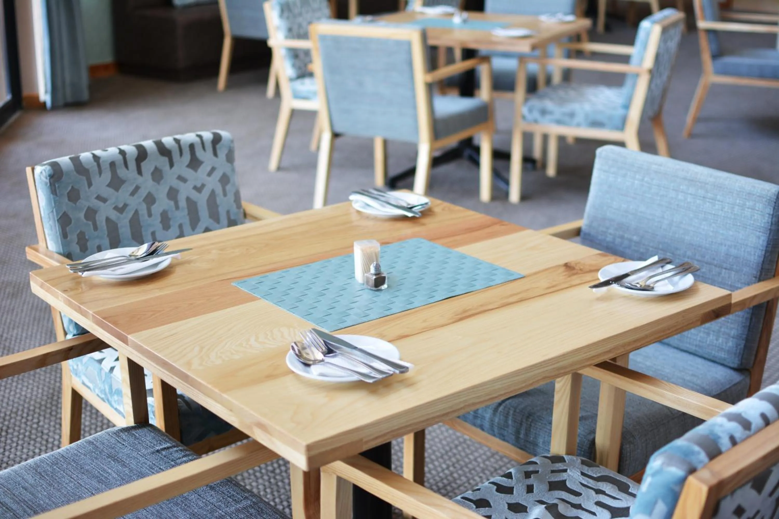 Restaurant/places to eat in Regal Inn Hotel Midrand