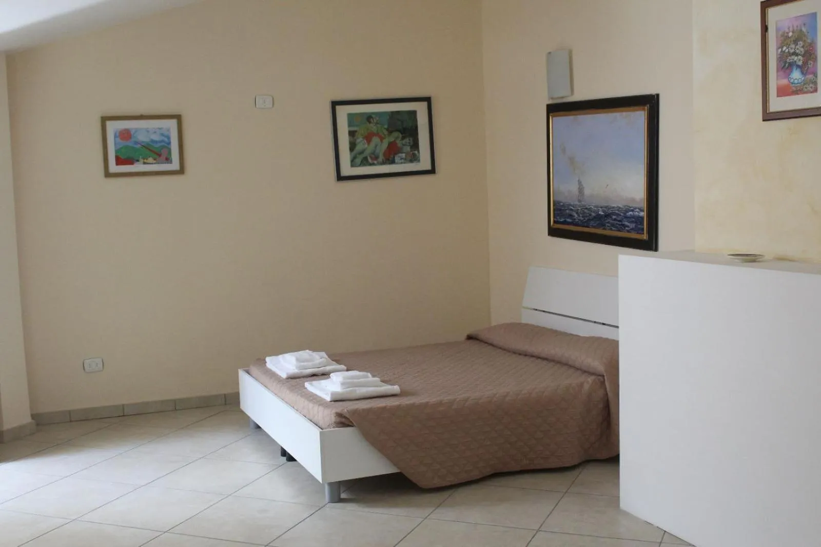 Bed in Il Palco residence