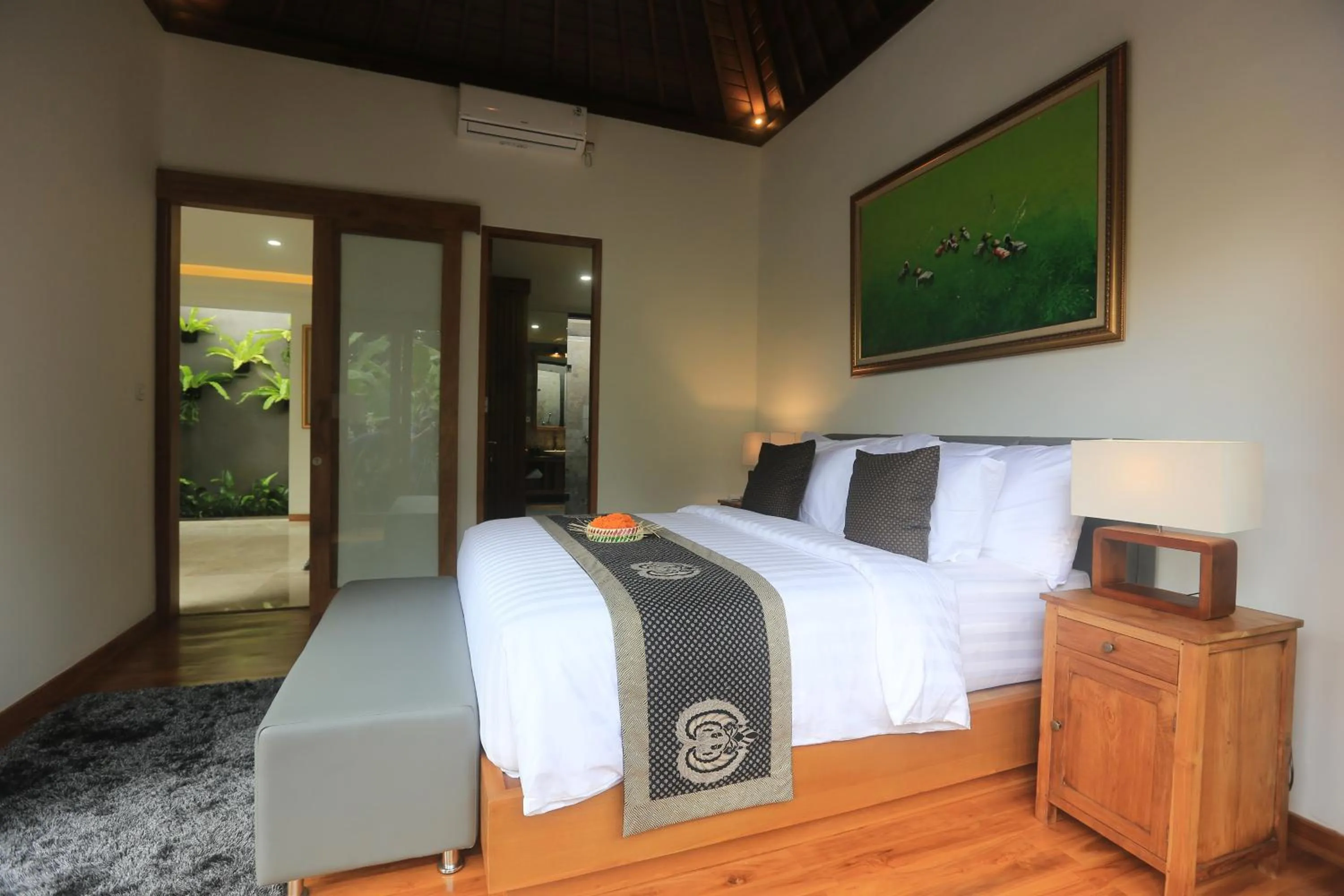 Bed in Ume Sri Villas Ubud