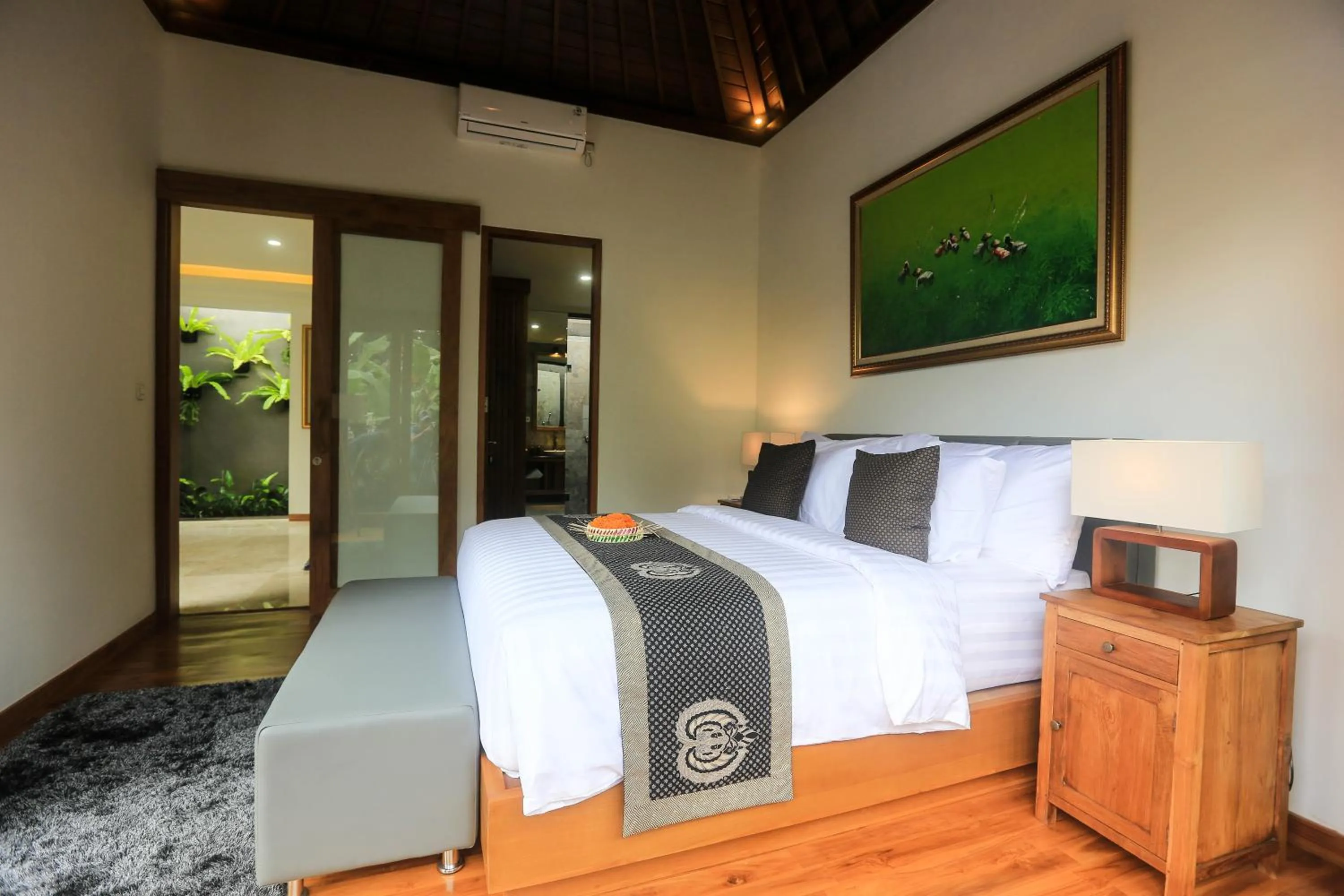Bed in Ume Sri Villas Ubud