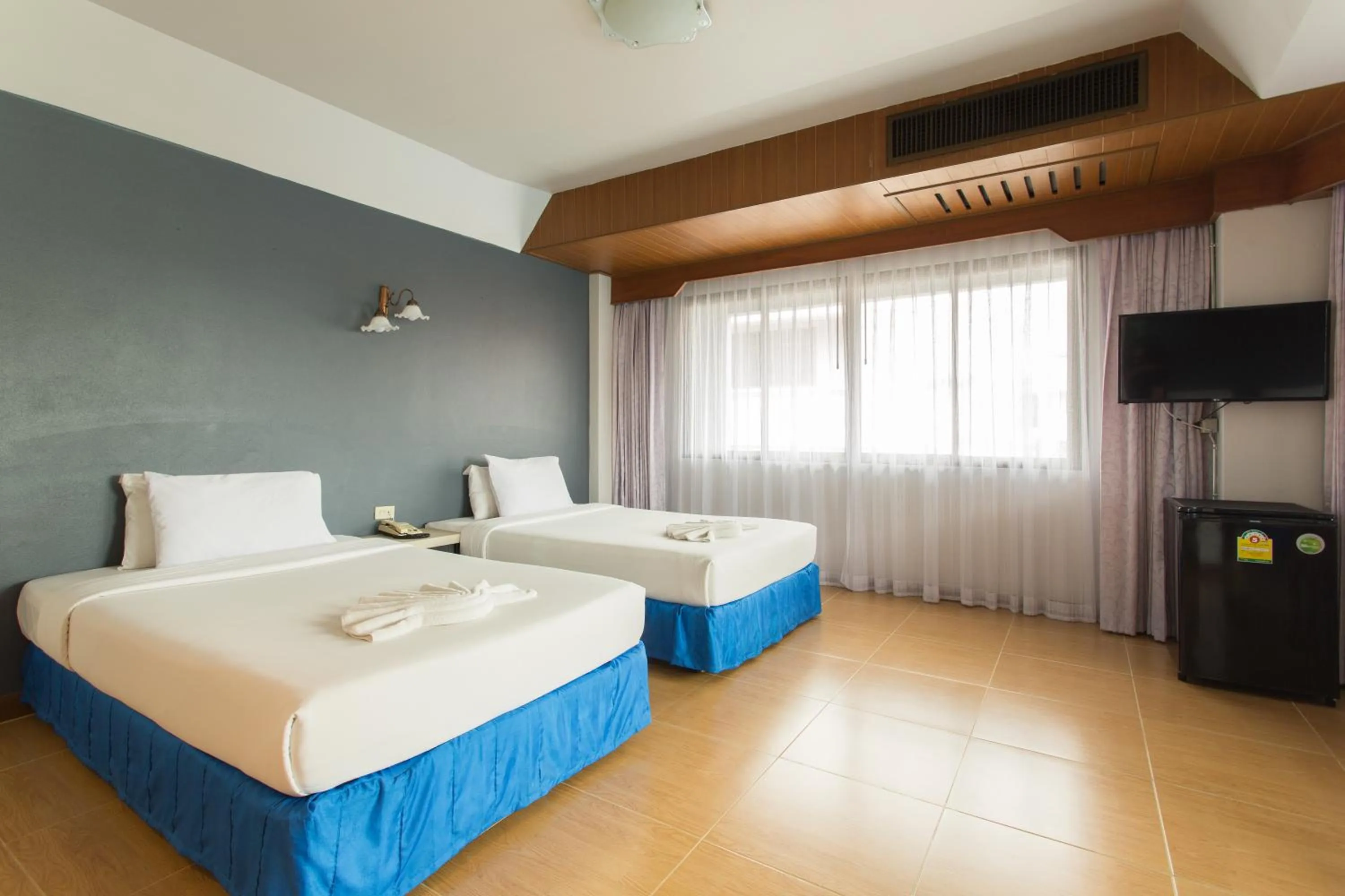 Photo of the whole room, Bed in City Hotel Krabi