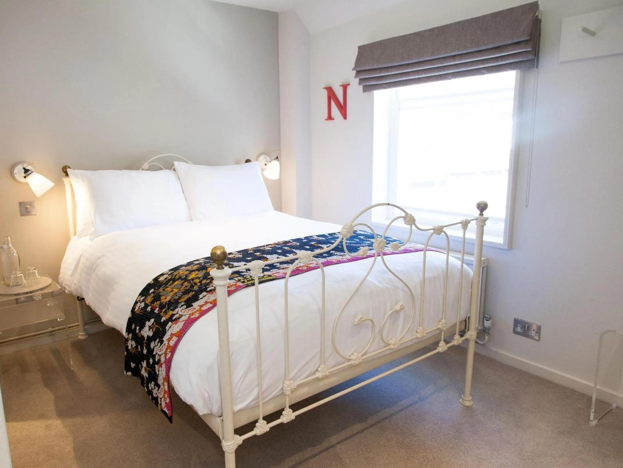 Photo of the whole room, Bed in The Ship Inn