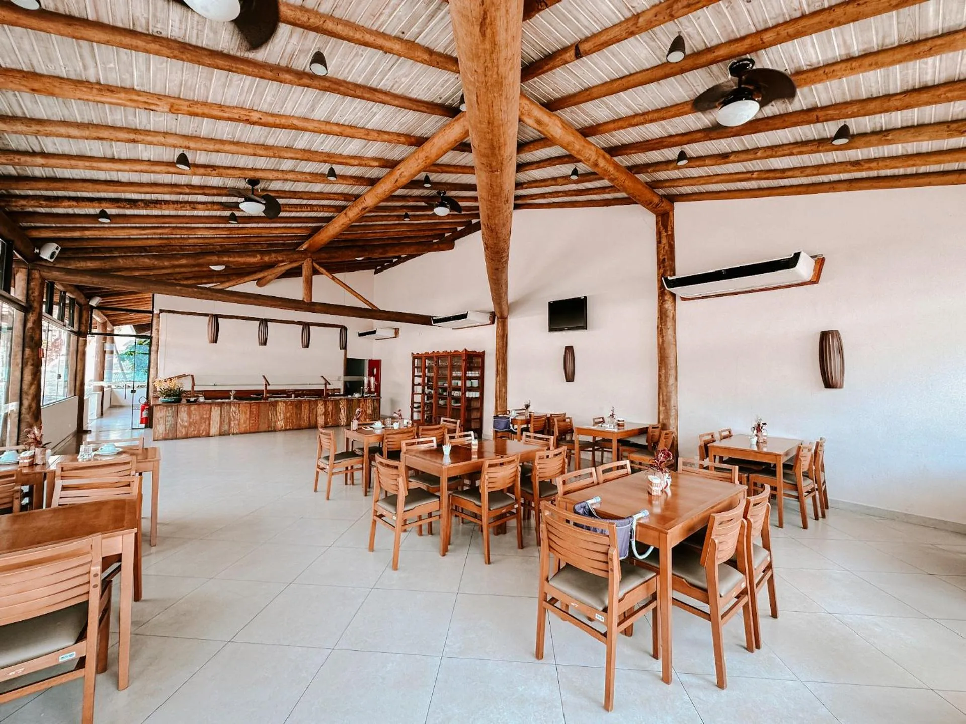 Restaurant/places to eat in Abricó Beach Hotel