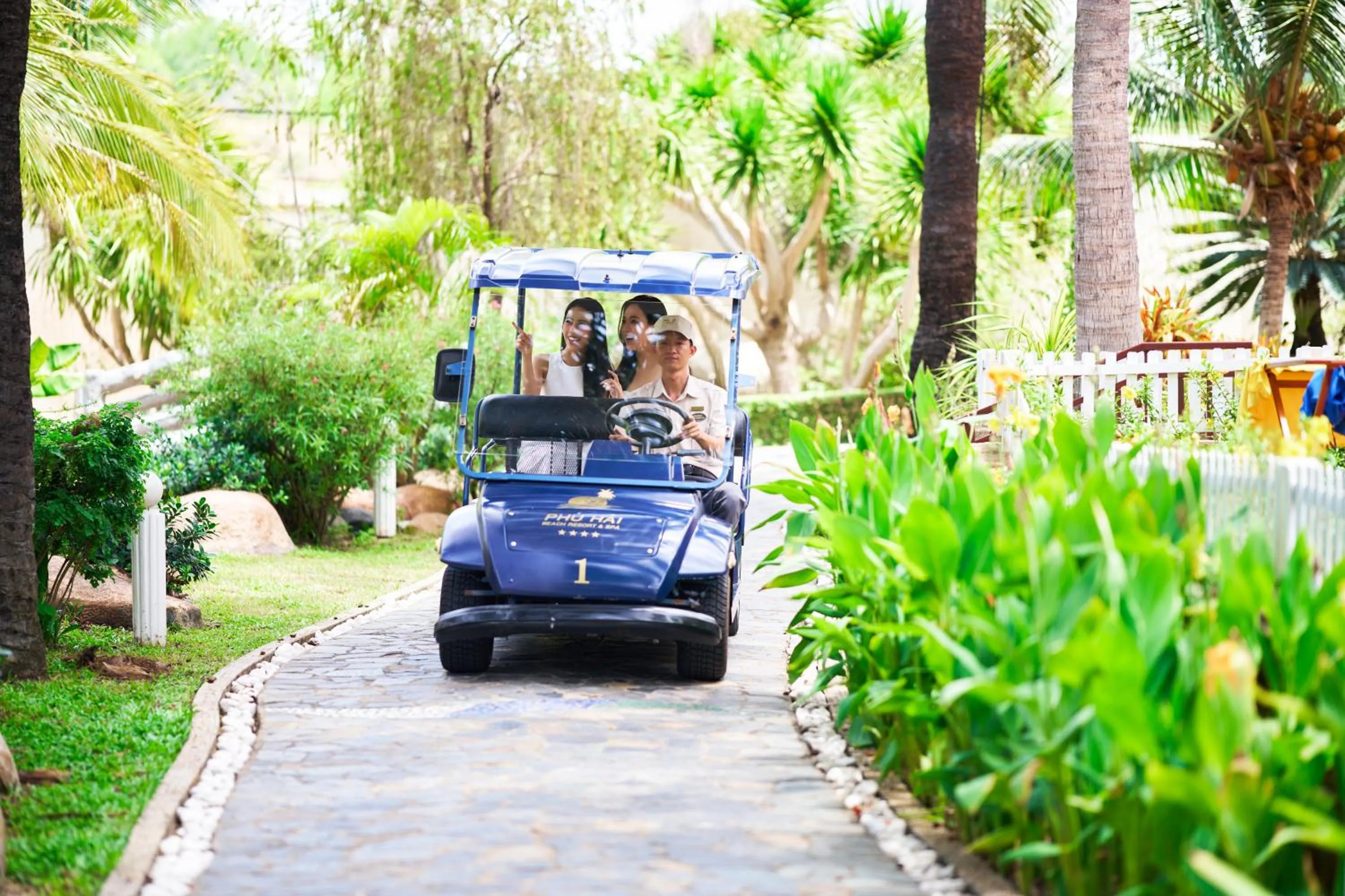 group of guests in Phu Hai Beach Resort & Spa Phan Thiet